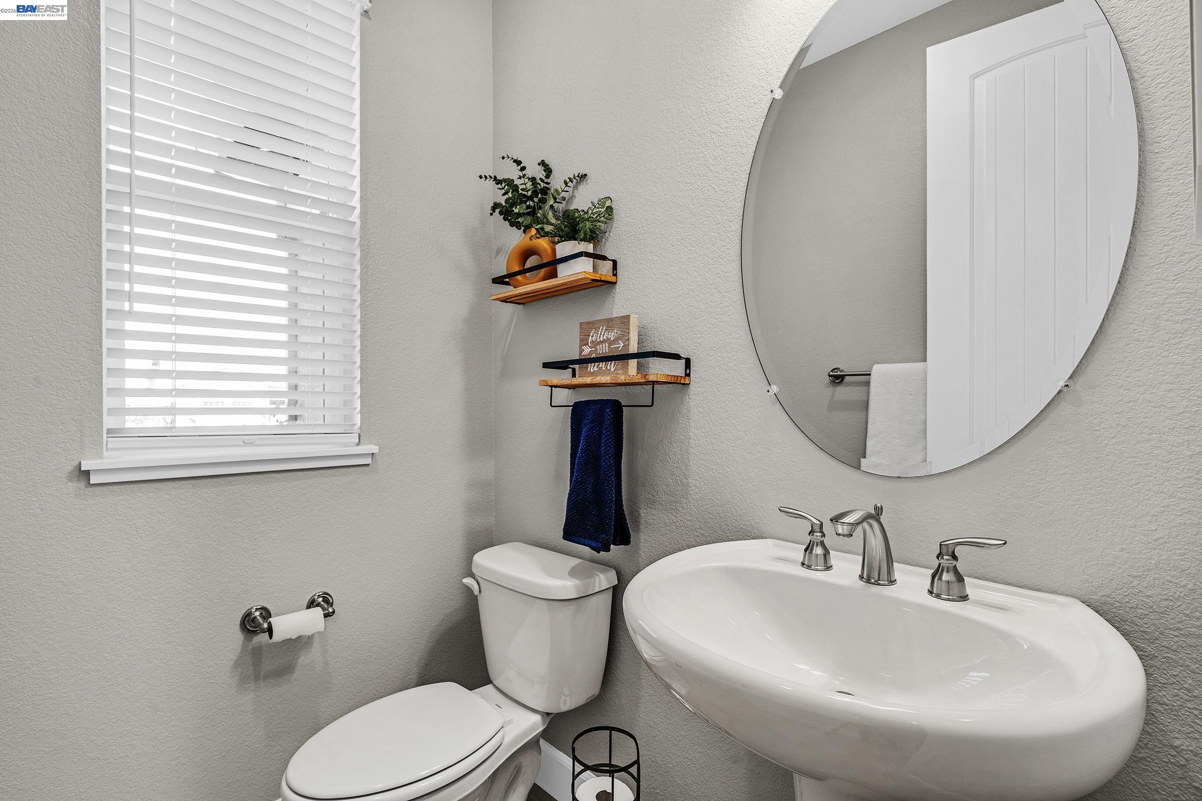 Detail Gallery Image 24 of 53 For 271 Eagle Nest Dr, Oakley,  CA 94561 - 5 Beds | 4/1 Baths