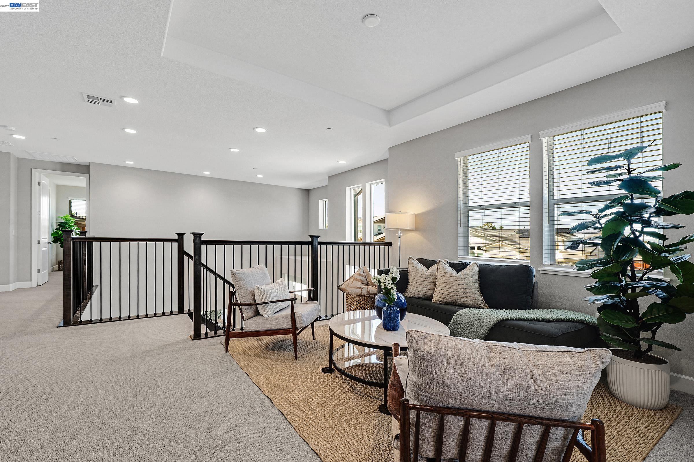 Detail Gallery Image 26 of 53 For 271 Eagle Nest Dr, Oakley,  CA 94561 - 5 Beds | 4/1 Baths