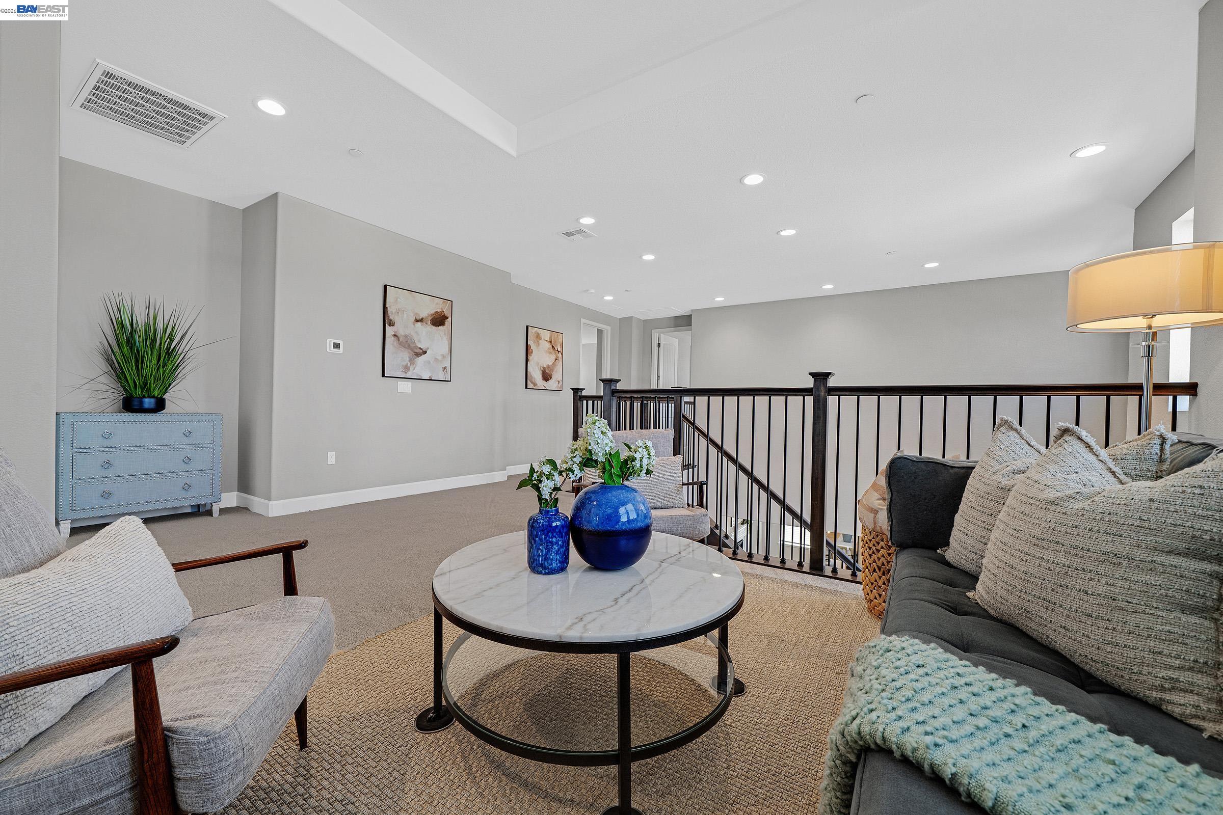 Detail Gallery Image 27 of 53 For 271 Eagle Nest Dr, Oakley,  CA 94561 - 5 Beds | 4/1 Baths