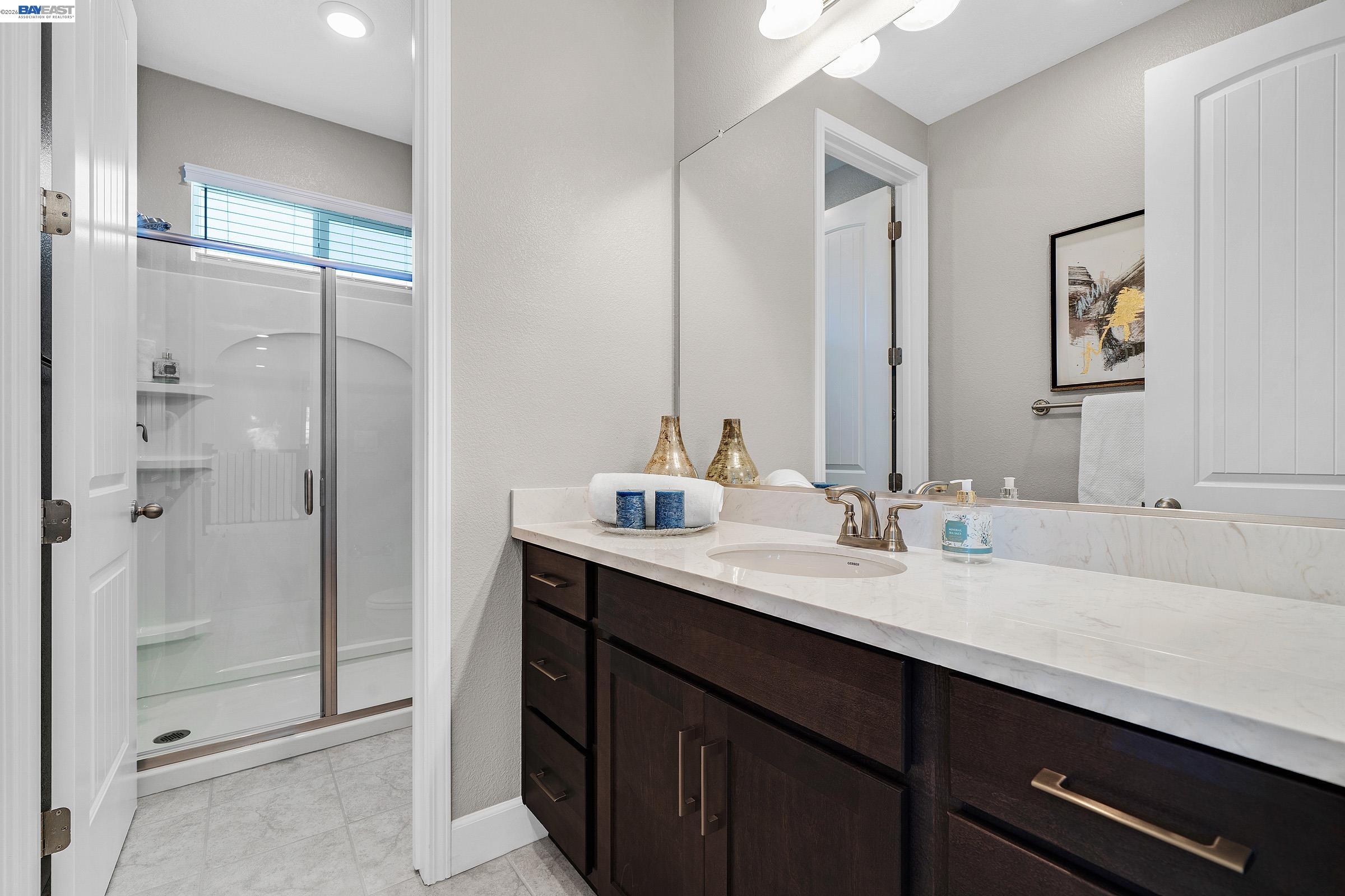 Detail Gallery Image 32 of 53 For 271 Eagle Nest Dr, Oakley,  CA 94561 - 5 Beds | 4/1 Baths