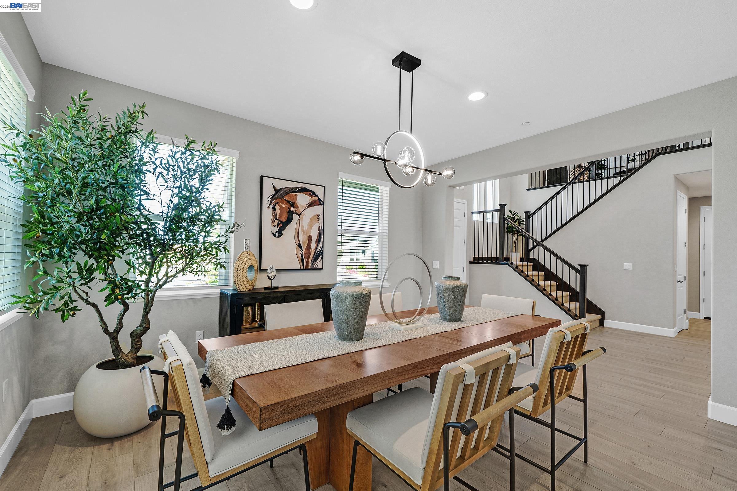 Detail Gallery Image 7 of 53 For 271 Eagle Nest Dr, Oakley,  CA 94561 - 5 Beds | 4/1 Baths