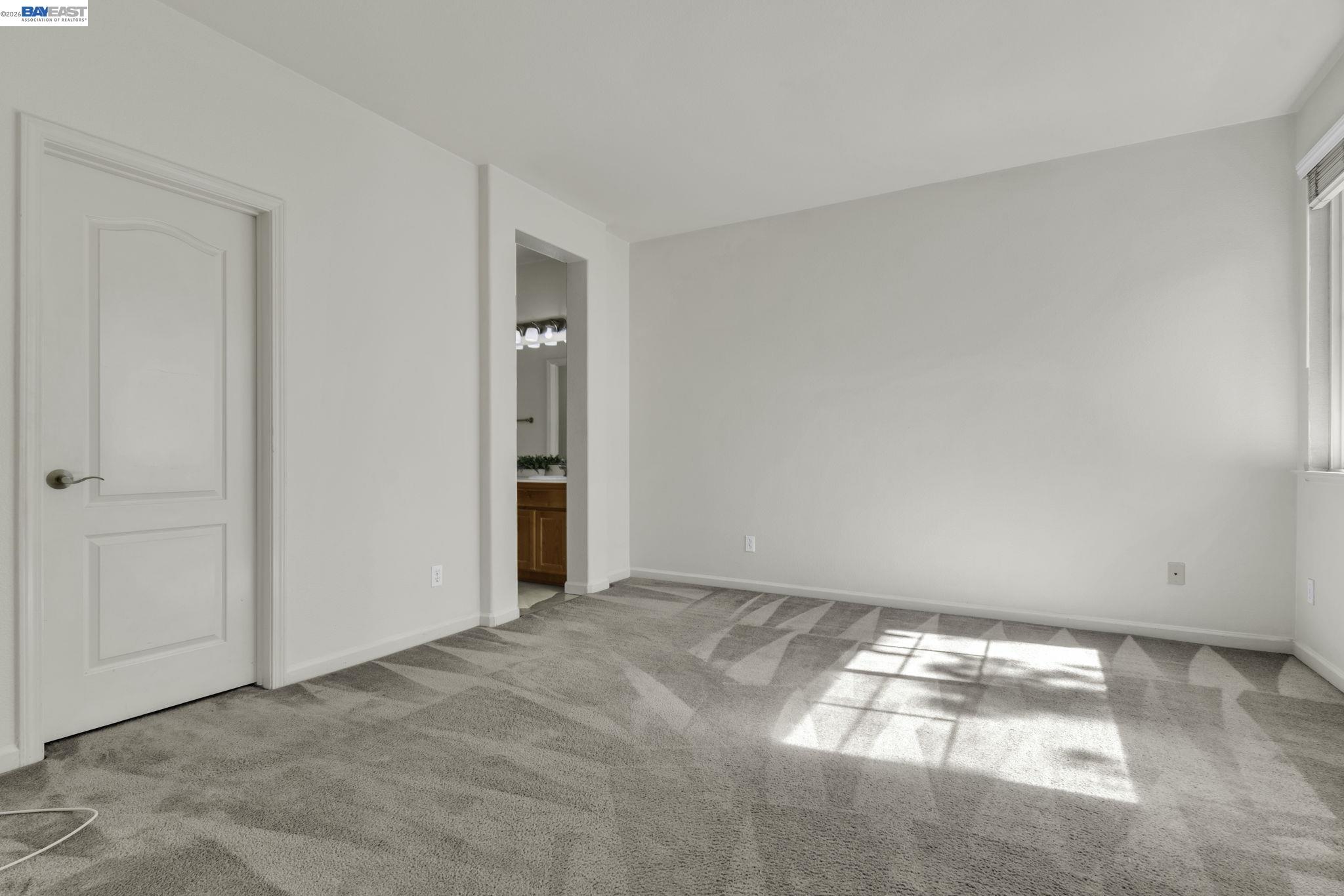 Photo #15: 41130179 Listing: Photo #15