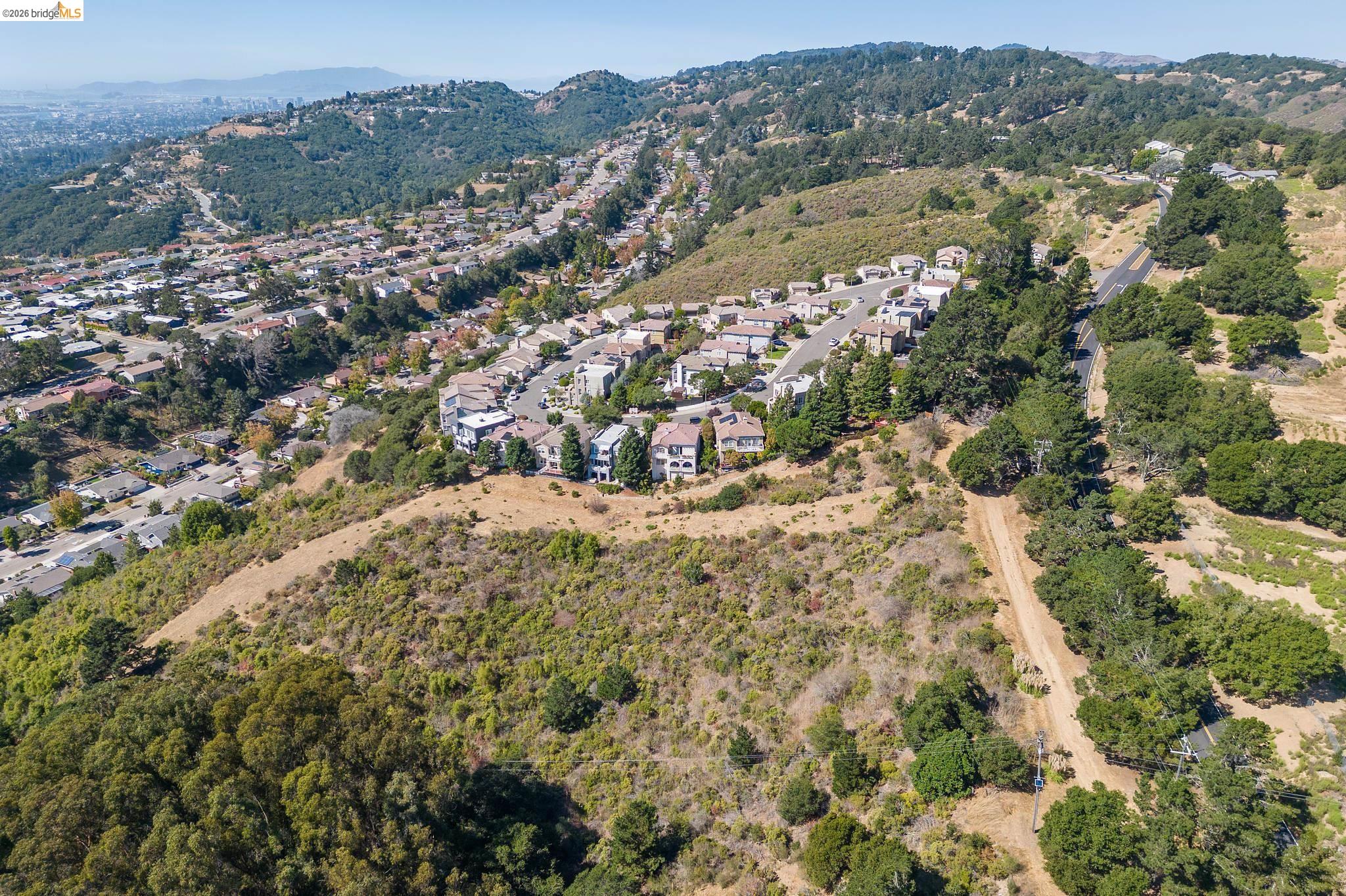 14381 Skyline Blvd, Oakland CA 94619 — photo 26
