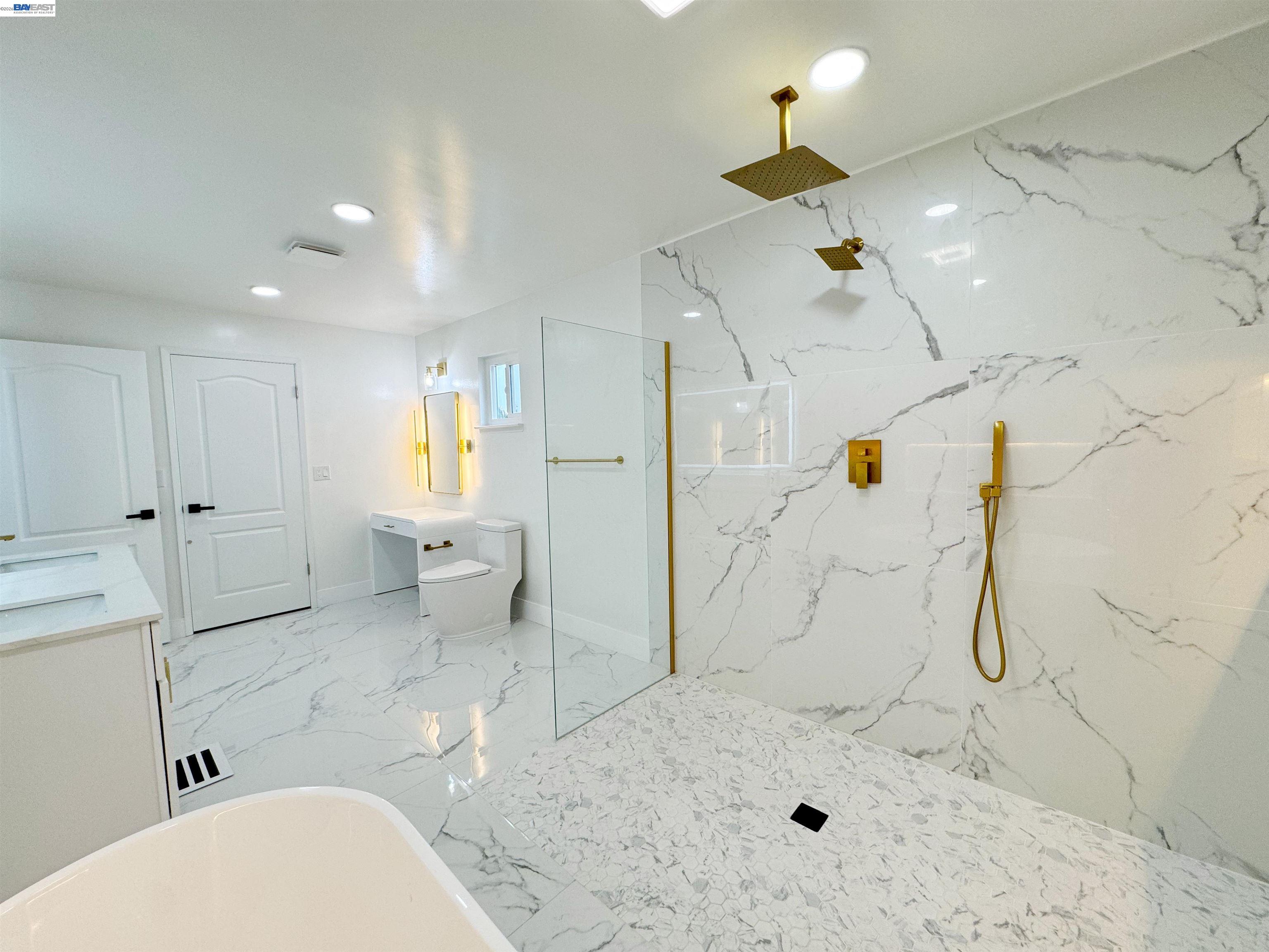 Detail Gallery Image 14 of 60 For 838 Virginia Ave, Lodi,  CA 95242 - 4 Beds | 4/1 Baths