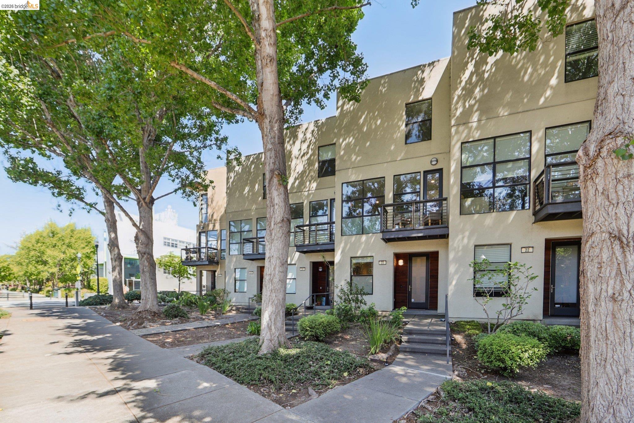 Photo #2: 41130185 Listing: Photo #2