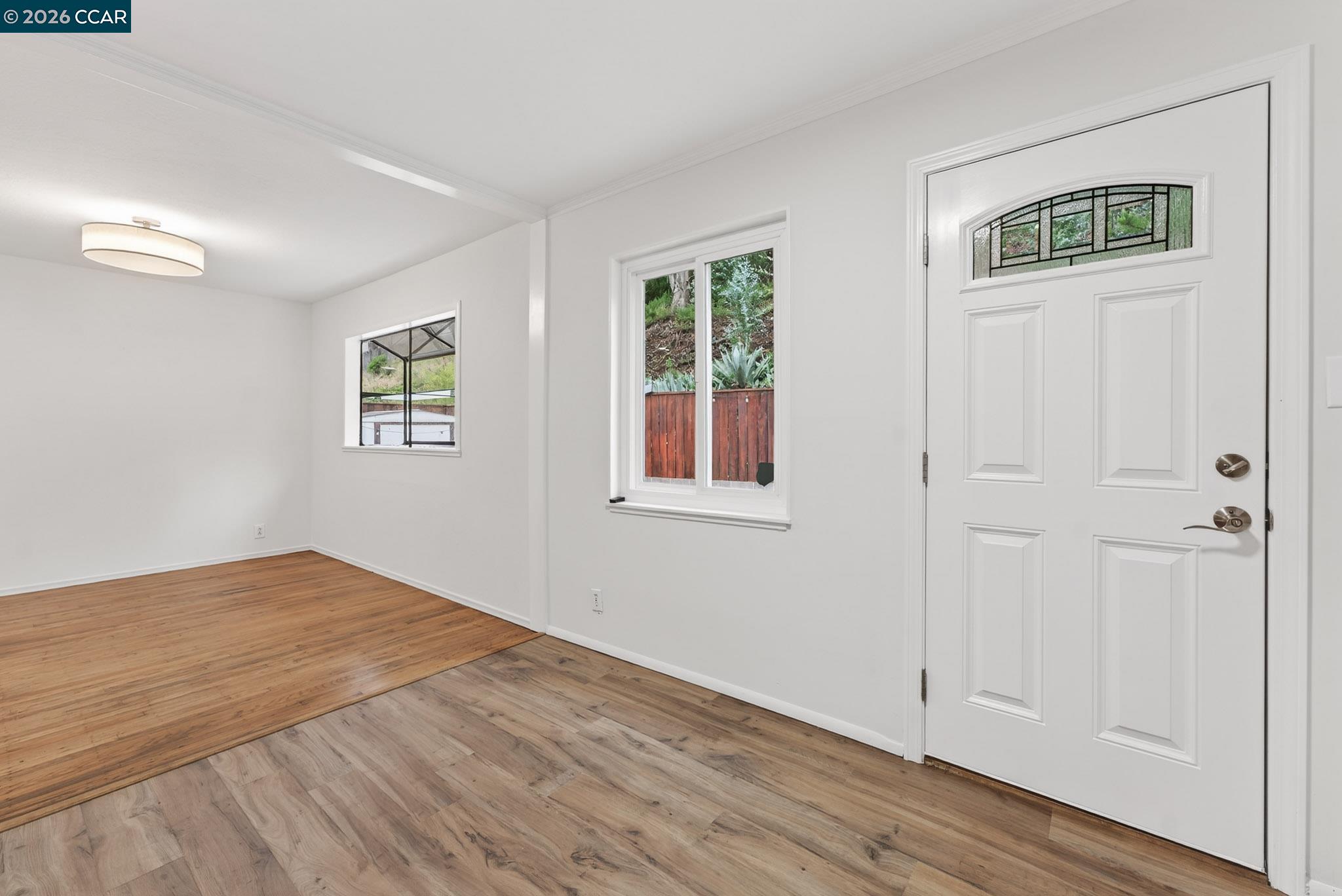 Detail Gallery Image 20 of 38 For 1559 Linda Mar Blvd, Pacifica,  CA 94044 - 3 Beds | 1 Baths