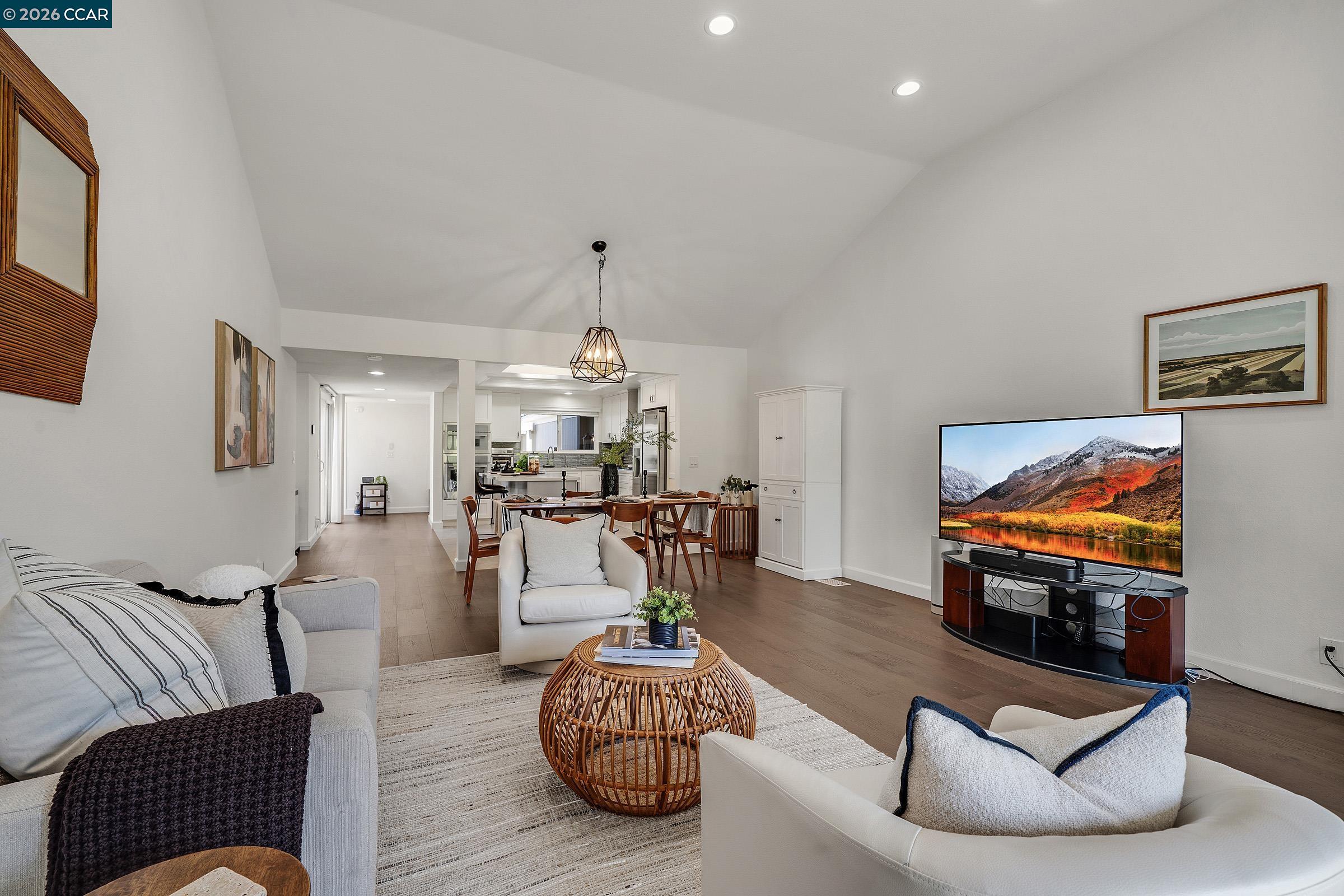 Photo #18: 41130193 Listing: Photo #18