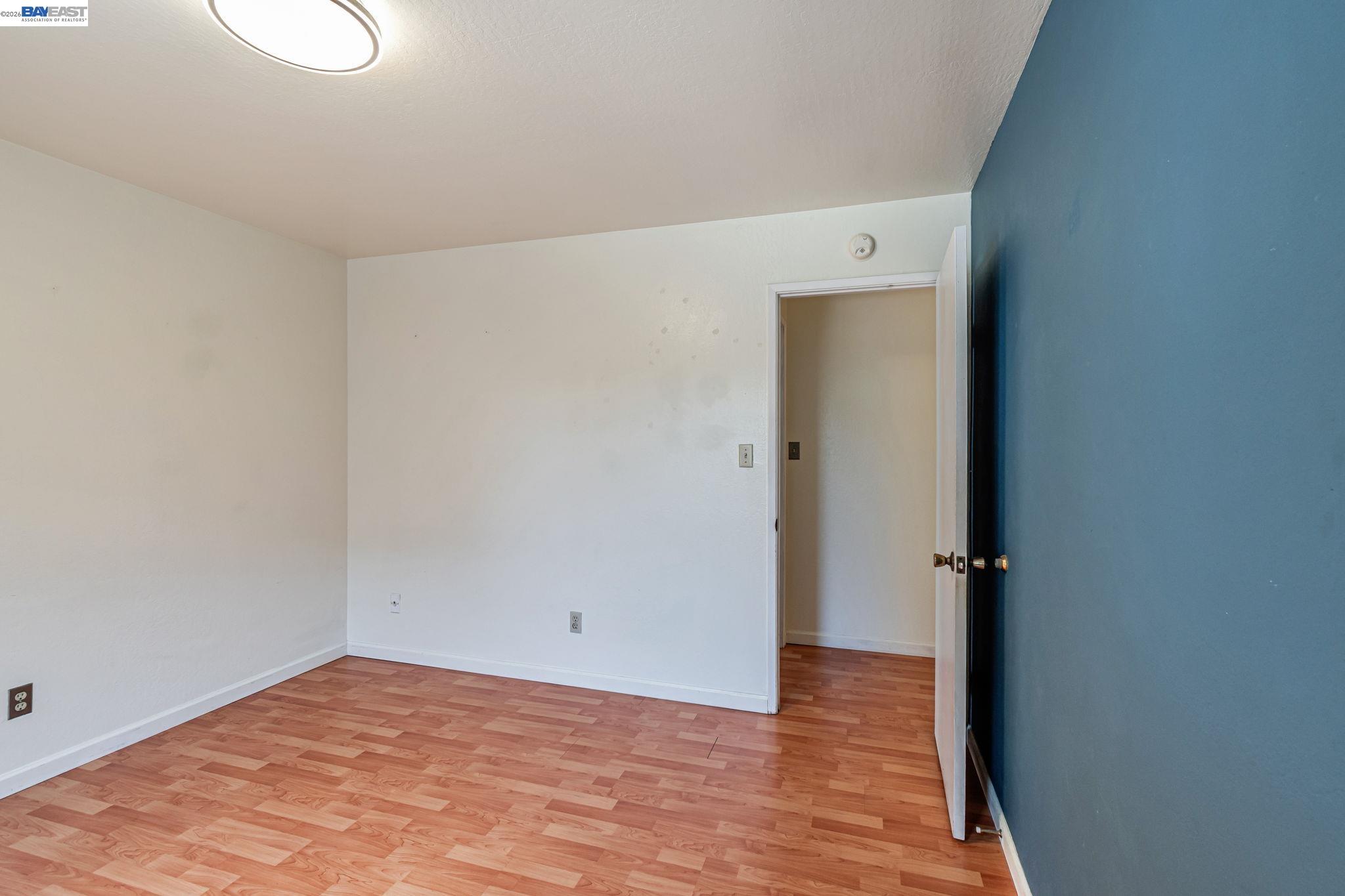 Detail Gallery Image 22 of 37 For 2538 E 16th St, Oakland,  CA 94601 - 3 Beds | 2 Baths