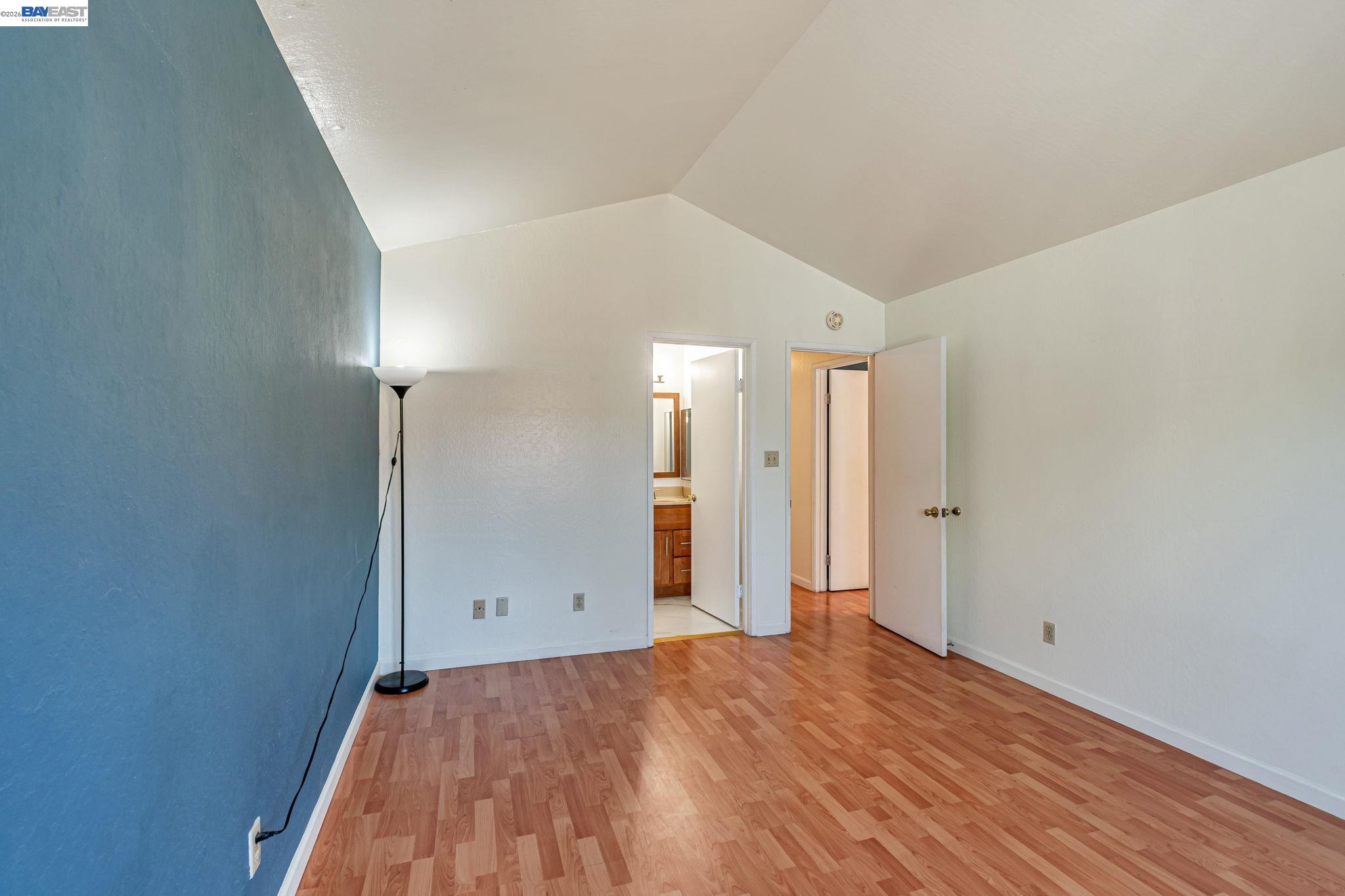 Detail Gallery Image 25 of 37 For 2538 E 16th St, Oakland,  CA 94601 - 3 Beds | 2 Baths