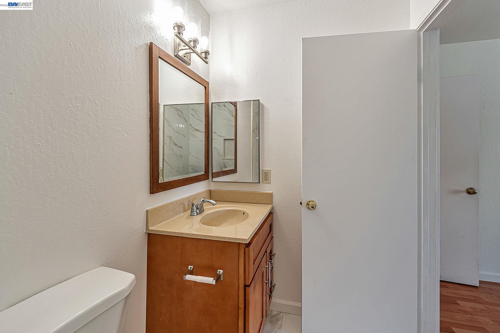 Detail Gallery Image 26 of 37 For 2538 E 16th St, Oakland,  CA 94601 - 3 Beds | 2 Baths