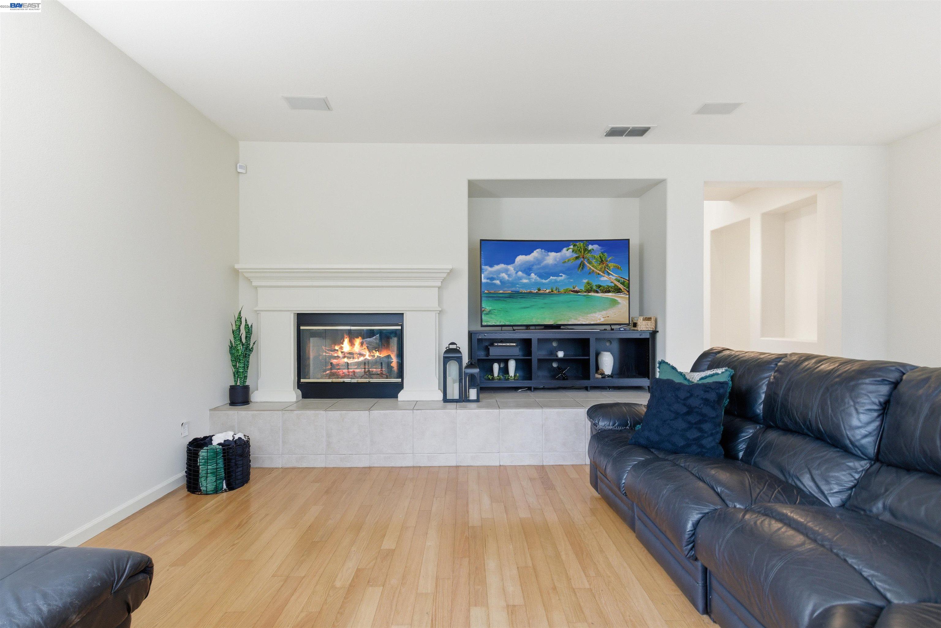 Detail Gallery Image 15 of 41 For 2076 Captalpa, Antioch,  CA 94509 - 5 Beds | 2 Baths