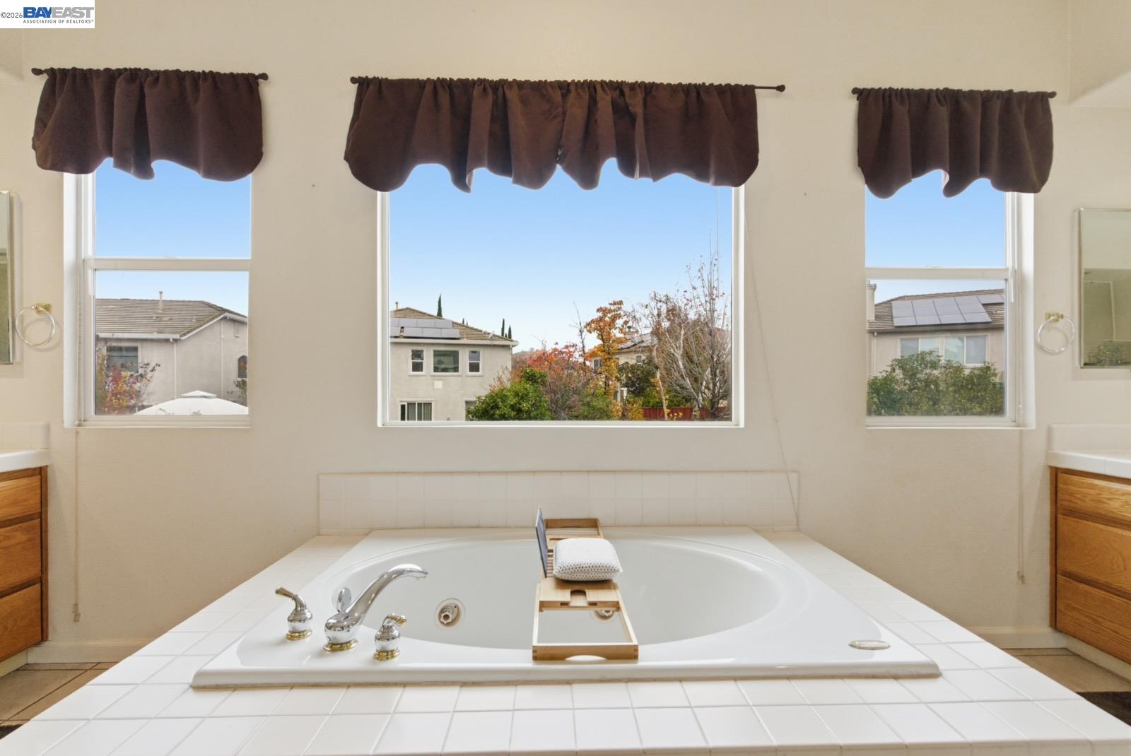 Detail Gallery Image 32 of 41 For 2076 Captalpa, Antioch,  CA 94509 - 5 Beds | 2 Baths