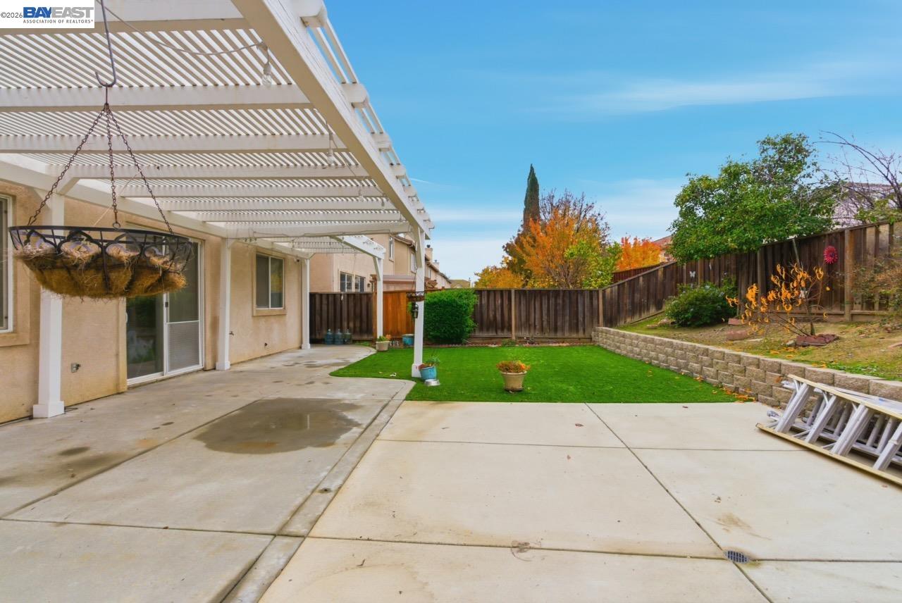 Detail Gallery Image 40 of 41 For 2076 Captalpa, Antioch,  CA 94509 - 5 Beds | 2 Baths