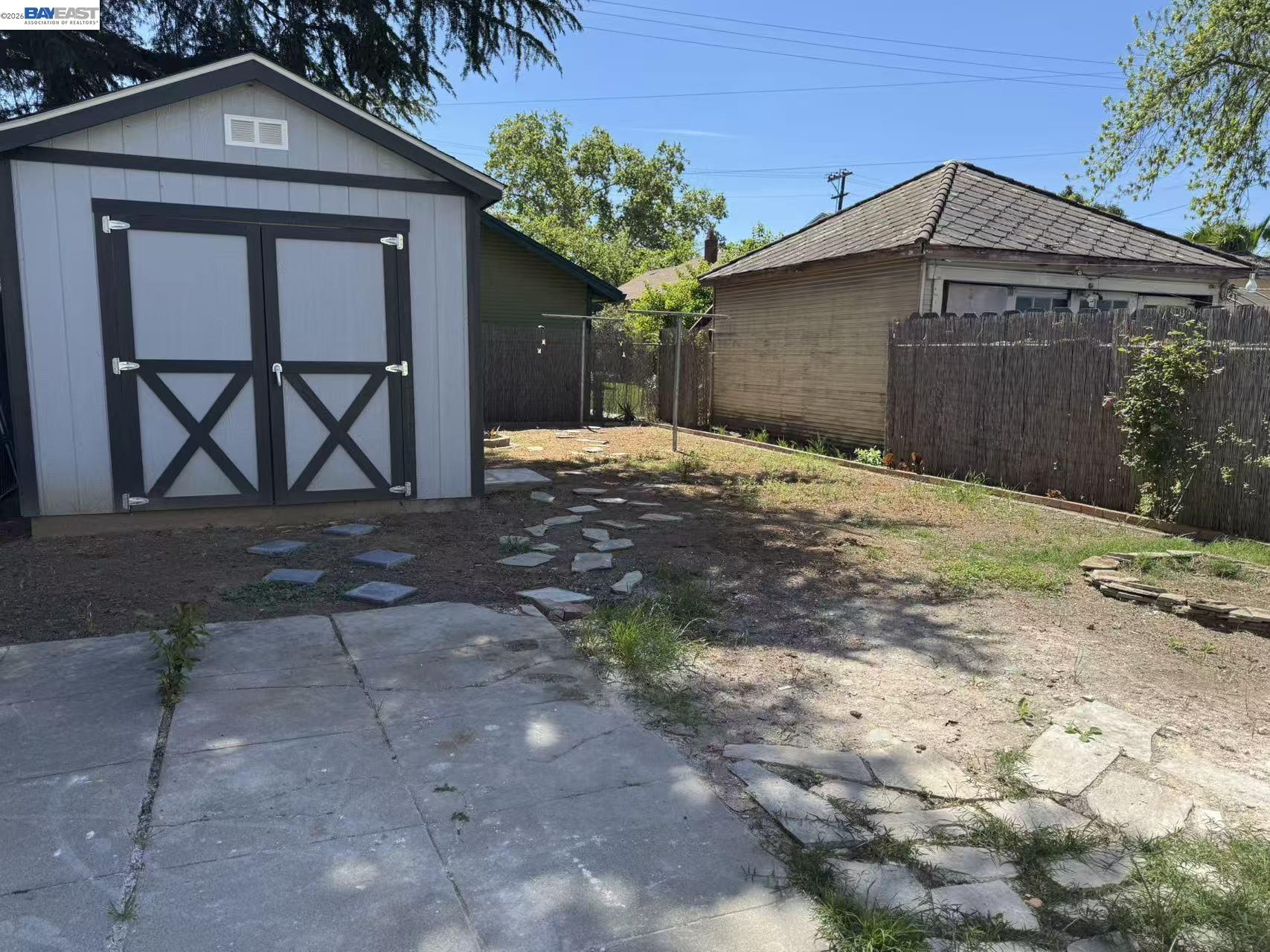 Detail Gallery Image 14 of 16 For 318 E Pine St, Stockton,  CA 95204 - 2 Beds | 1 Baths