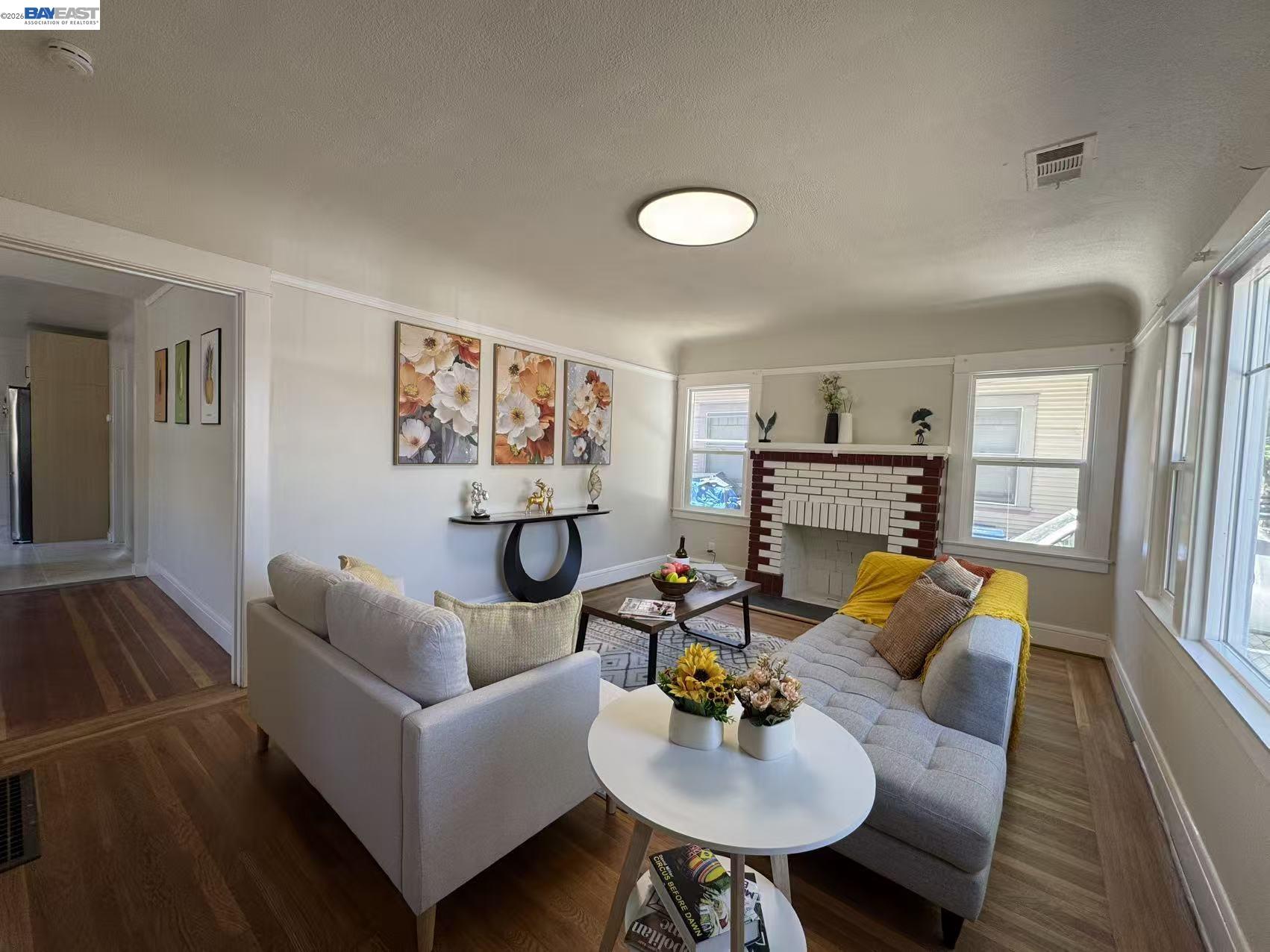 Detail Gallery Image 3 of 16 For 318 E Pine St, Stockton,  CA 95204 - 2 Beds | 1 Baths