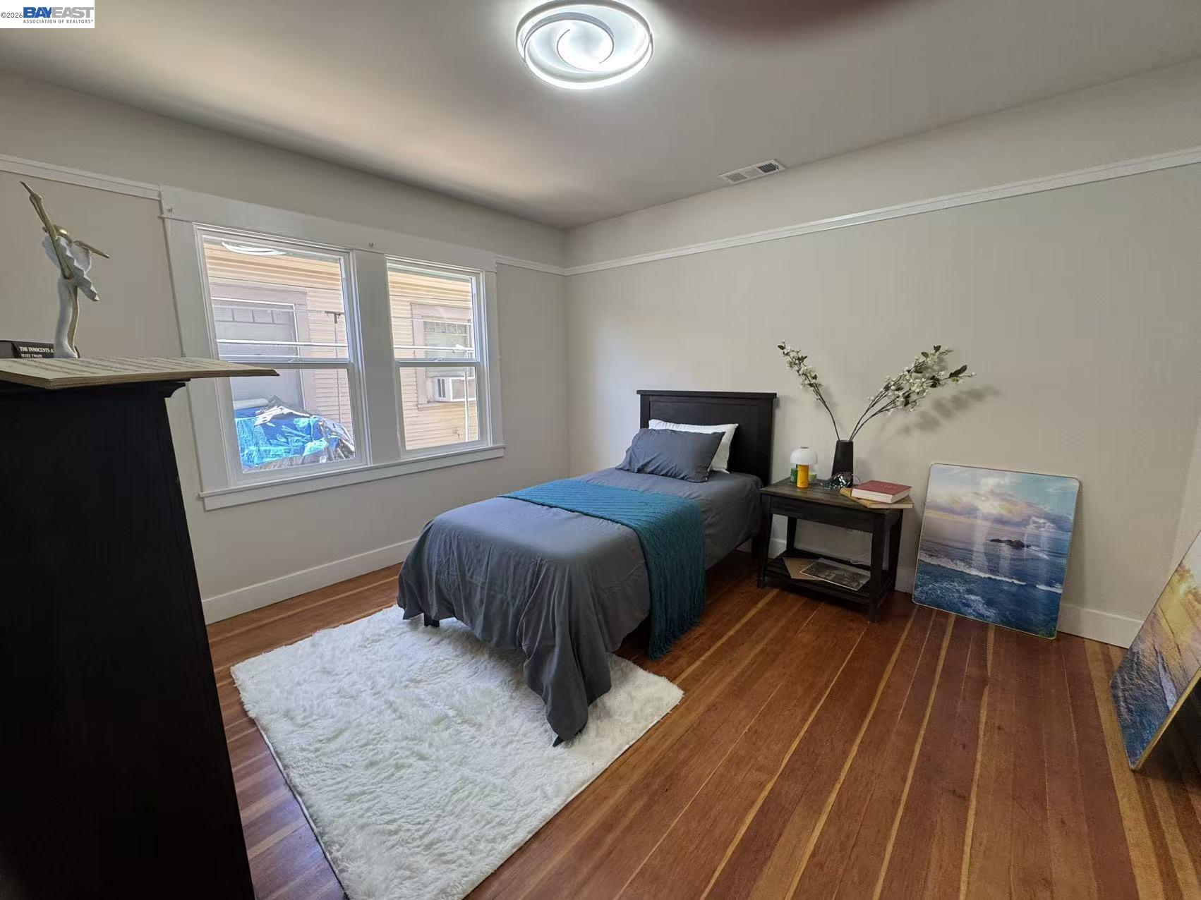 Detail Gallery Image 8 of 16 For 318 E Pine St, Stockton,  CA 95204 - 2 Beds | 1 Baths