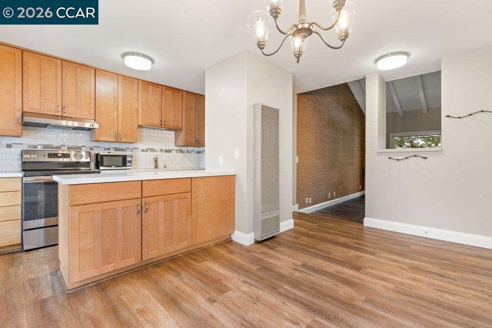 Photo #9: 41130212 Listing: Photo #9