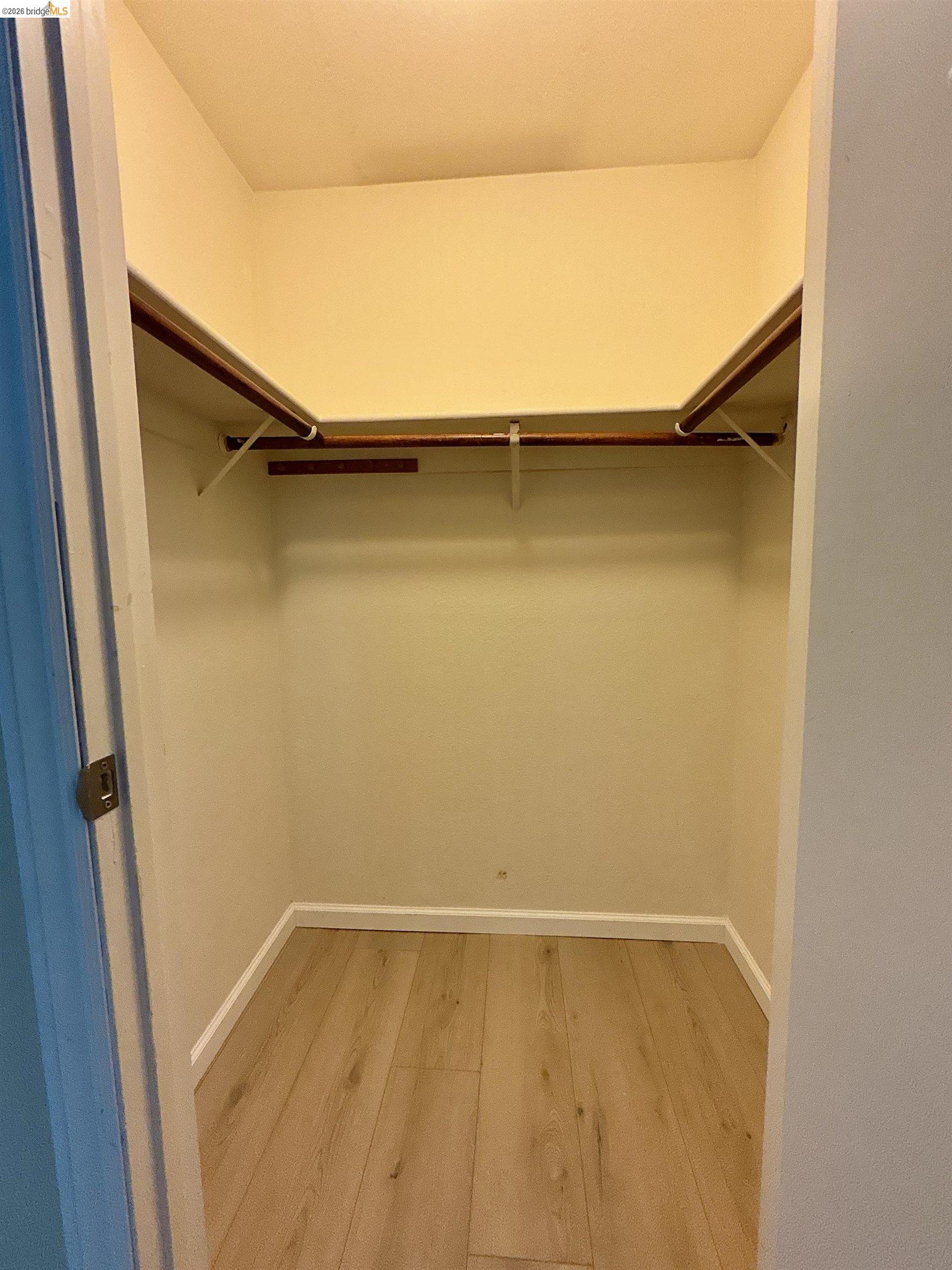 Photo #12: 41130213 Listing: Photo #12