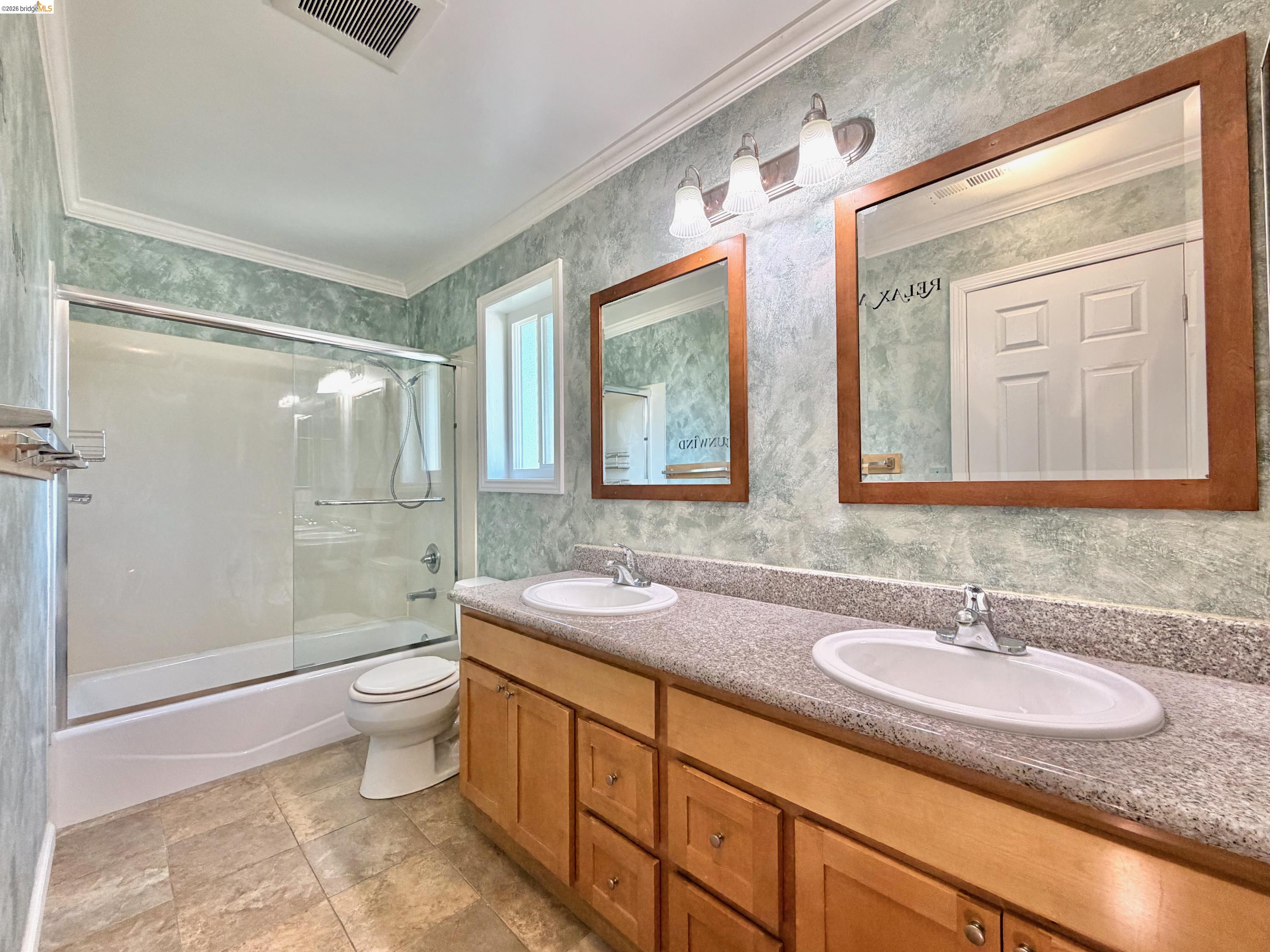 Photo #7: 41130213 Listing: Photo #7