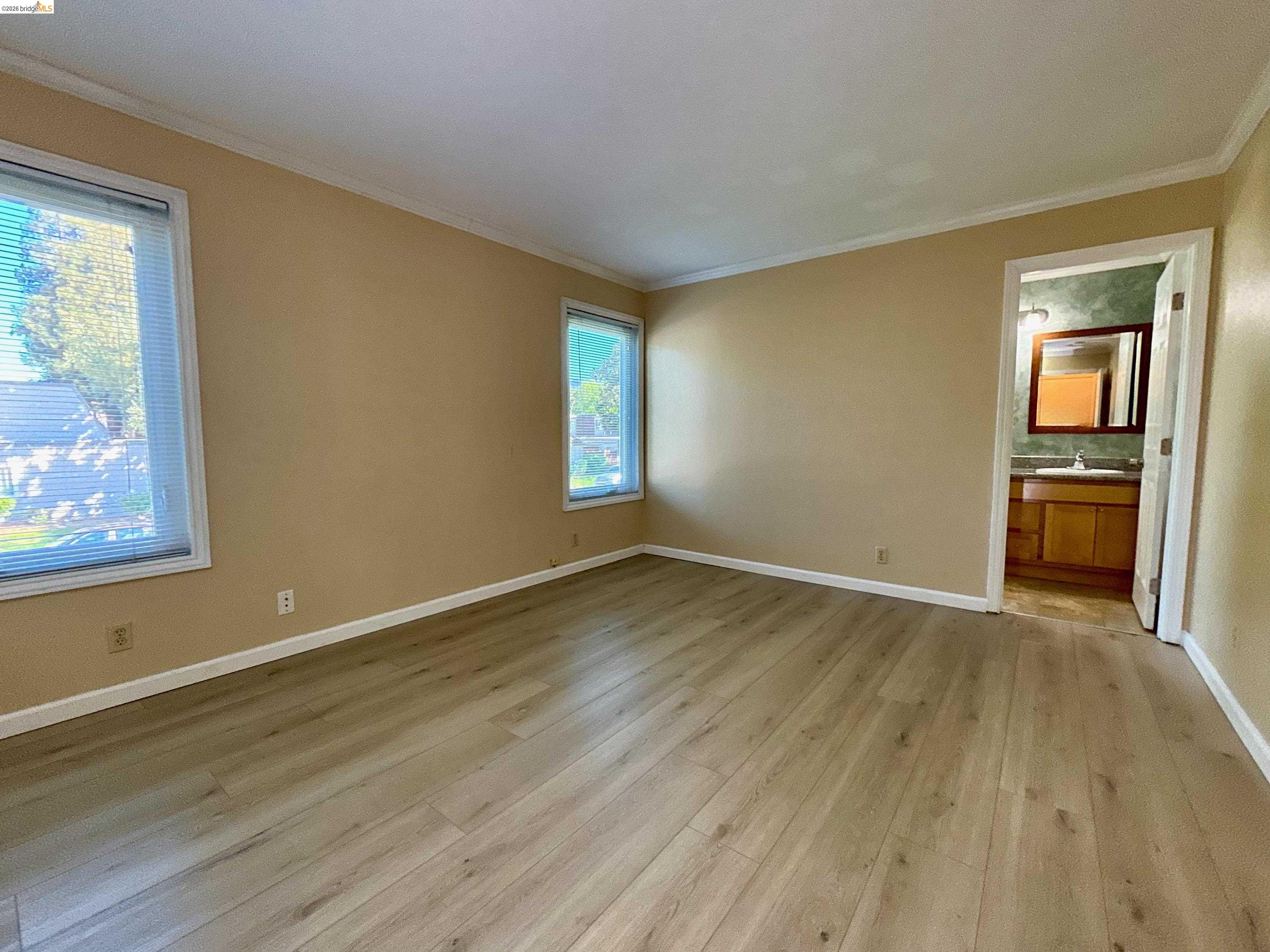 Photo #8: 41130213 Listing: Photo #8