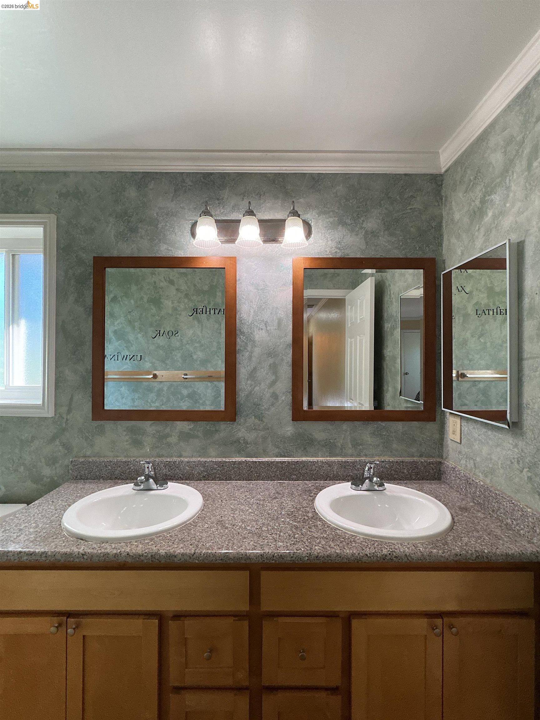 Photo #10: 41130213 Listing: Photo #10