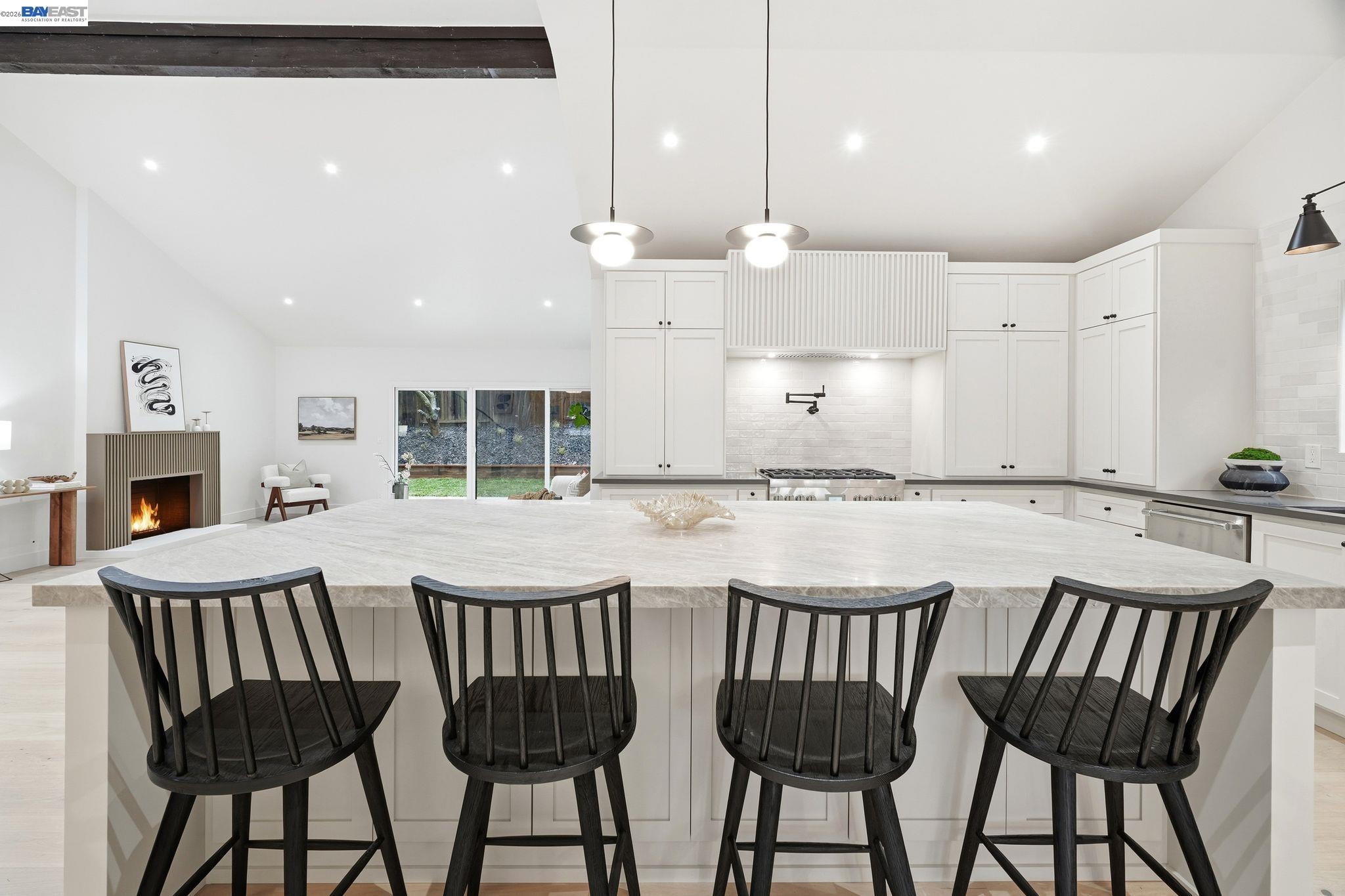 Detail Gallery Image 13 of 60 For 1044 Geronimo Ct, Fremont,  CA 94539 - 5 Beds | 3 Baths