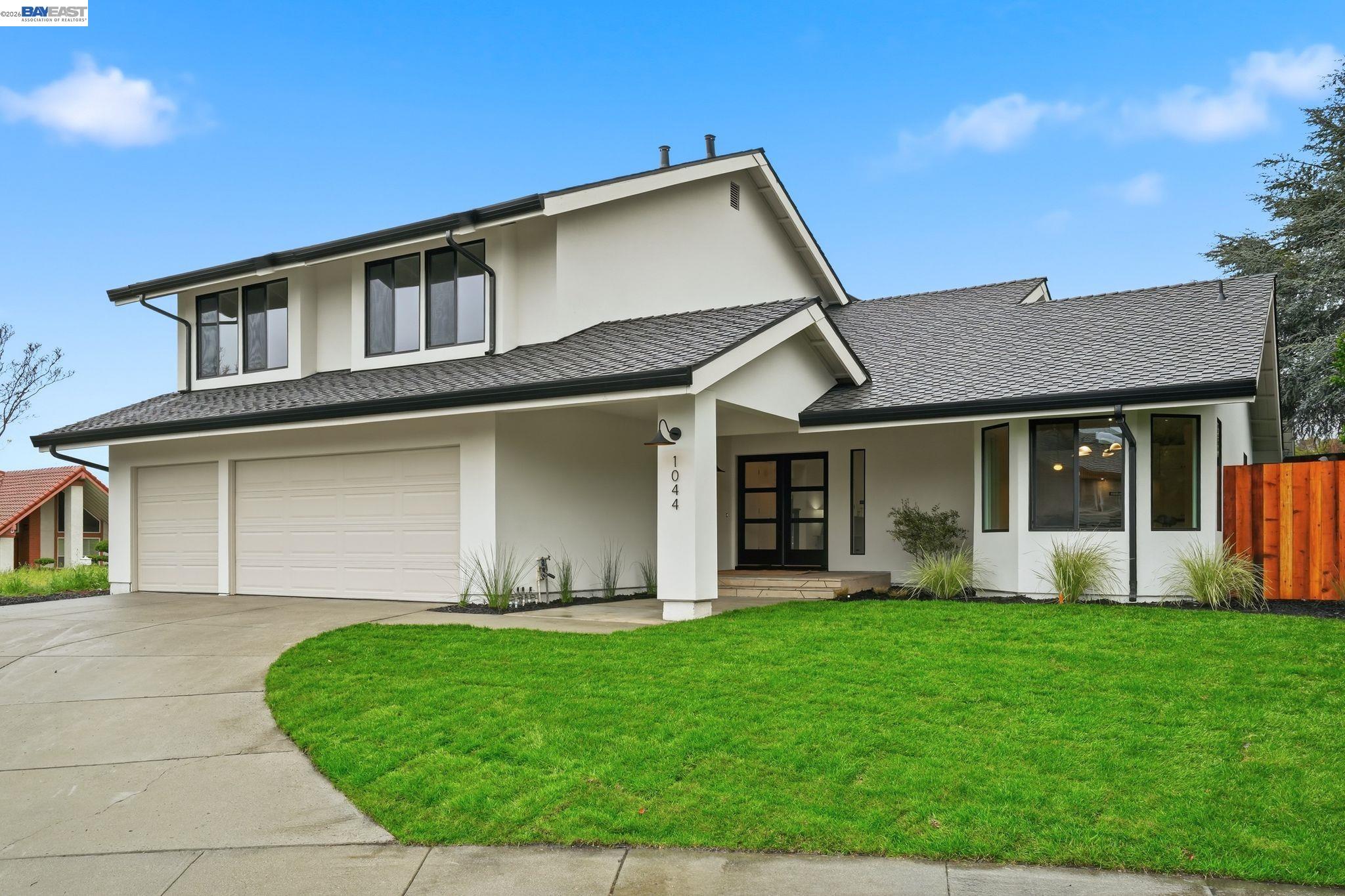 Detail Gallery Image 3 of 60 For 1044 Geronimo Ct, Fremont,  CA 94539 - 5 Beds | 3 Baths