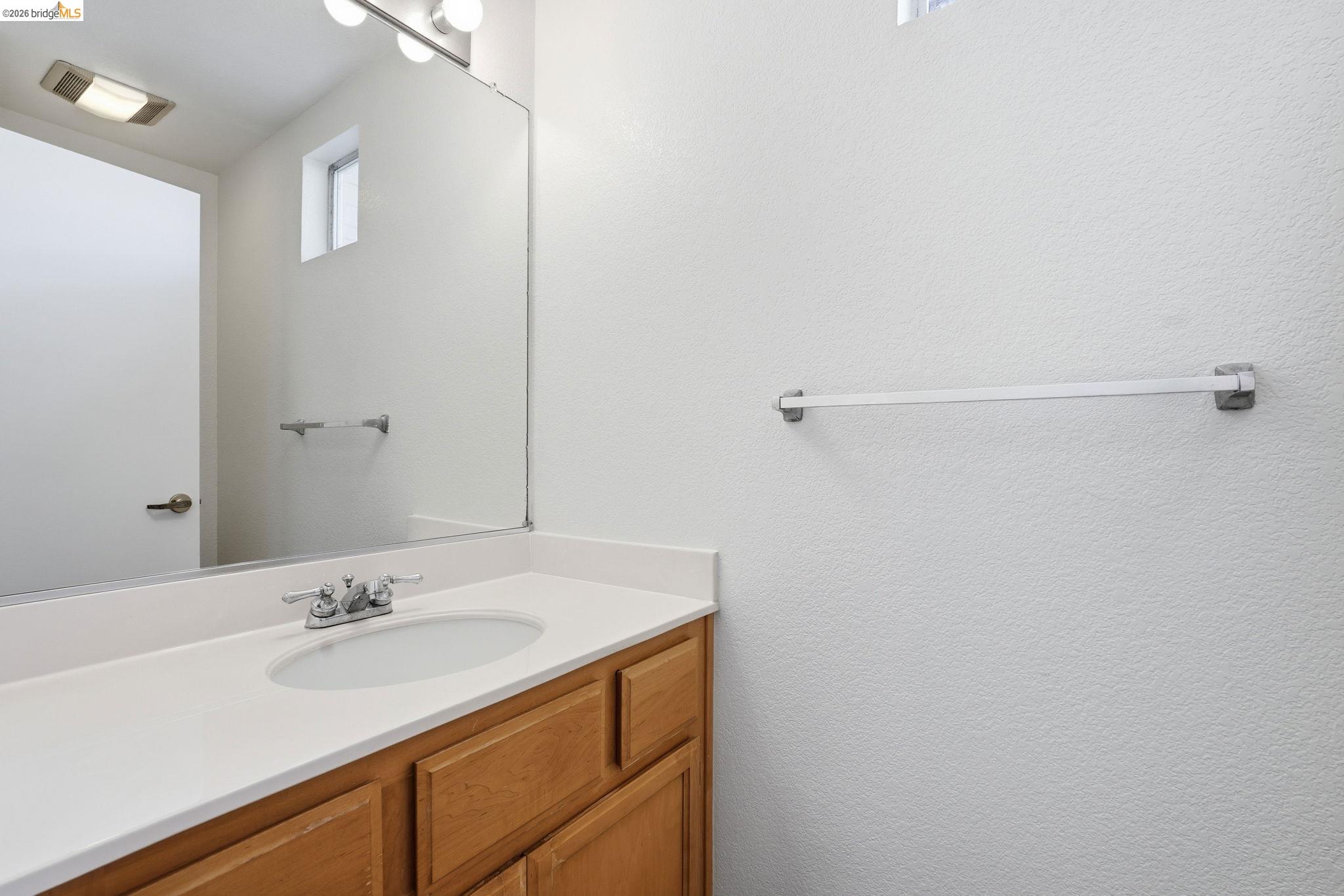 Photo #16: 41130217 Listing: Photo #16