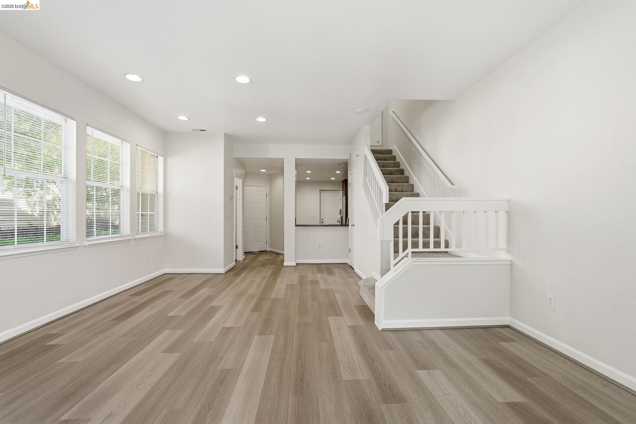 Photo #6: 41130217 Listing: Photo #6