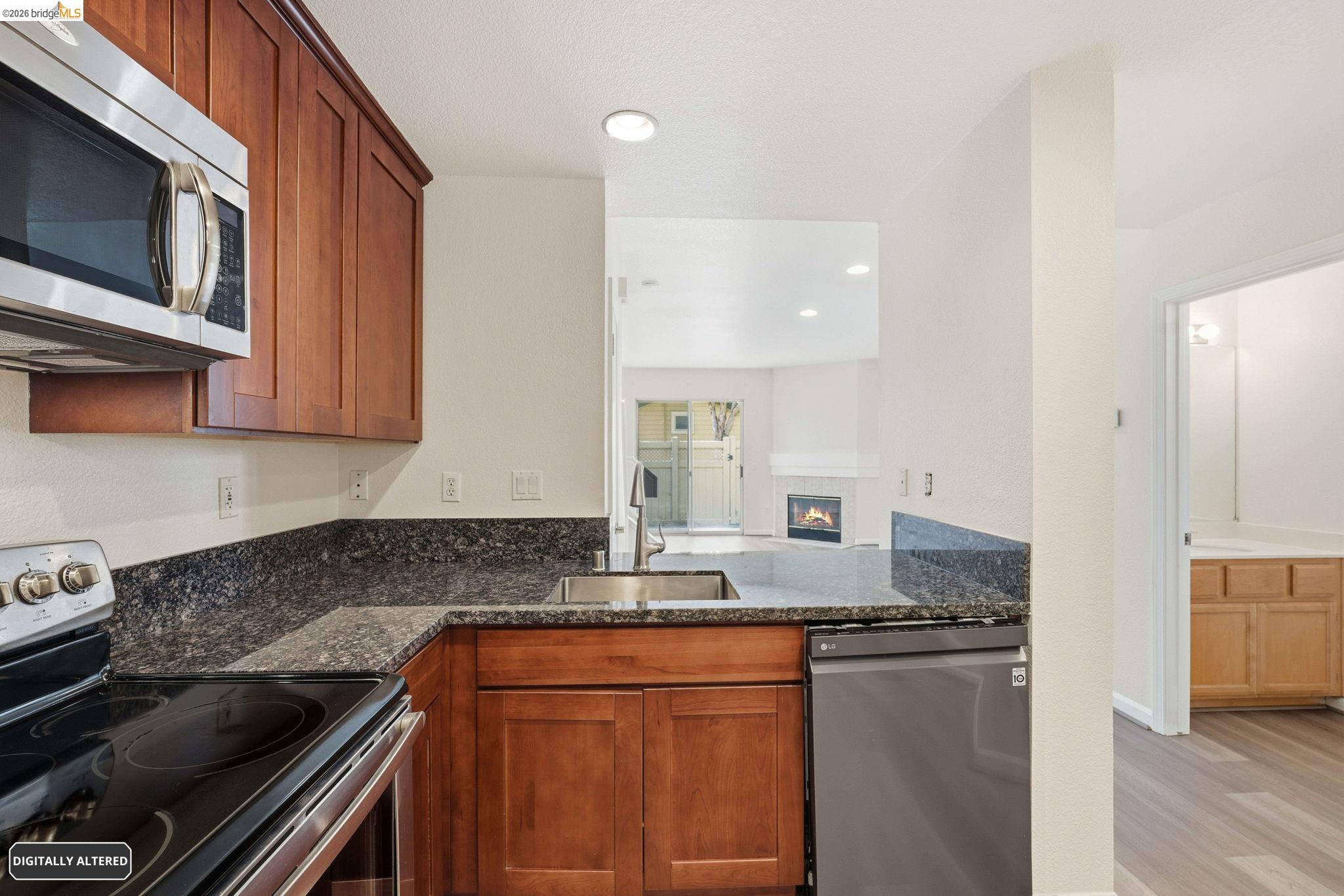 Photo #8: 41130217 Listing: Photo #8