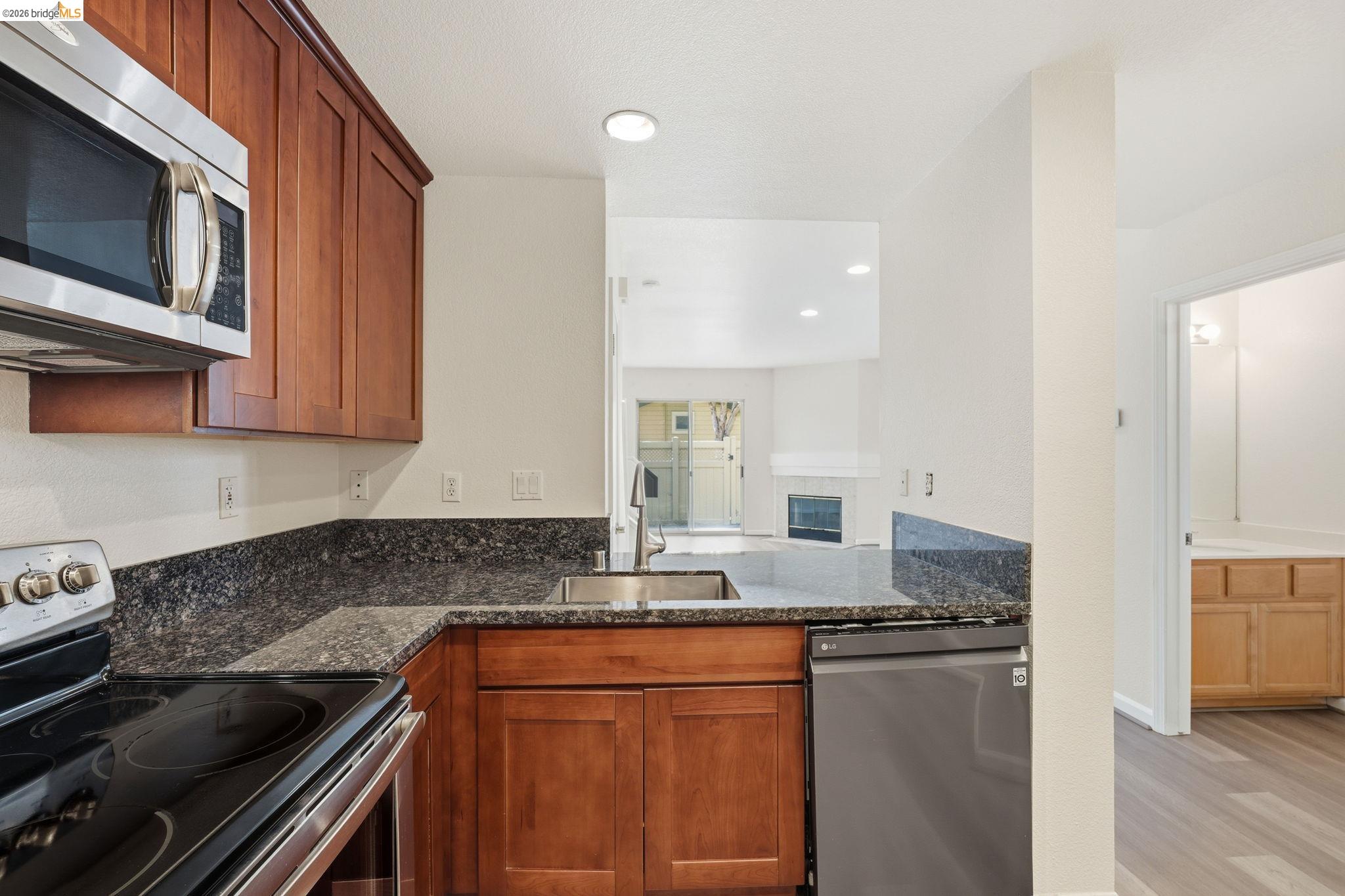 Photo #9: 41130217 Listing: Photo #9