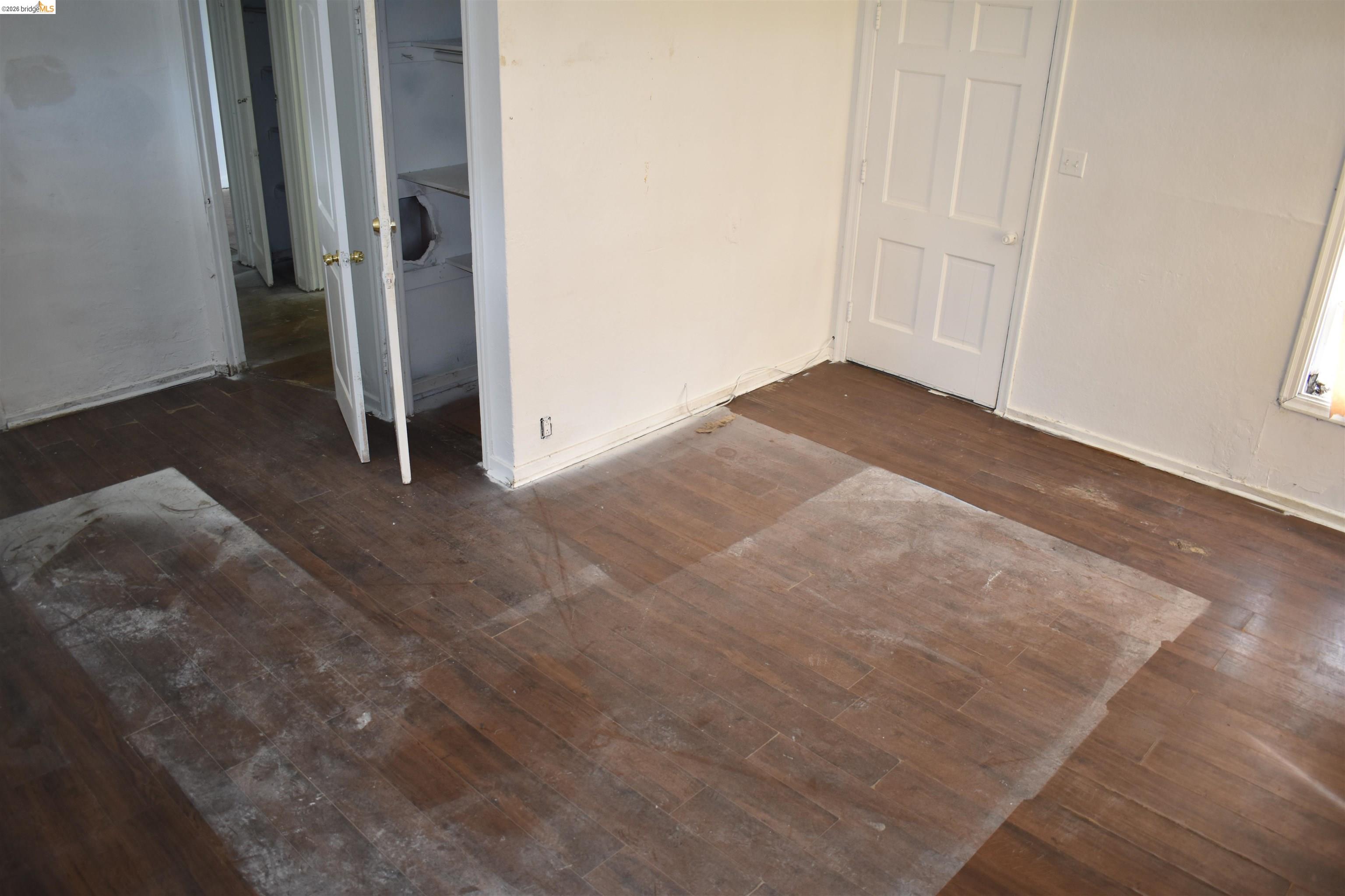 Detail Gallery Image 14 of 22 For 9945 B St, Oakland,  CA 94603 - – Beds | – Baths