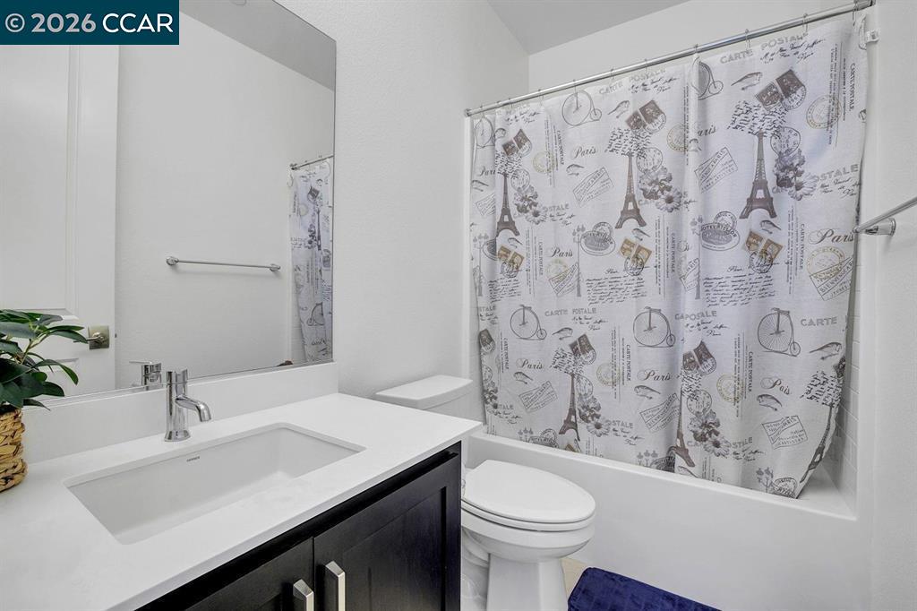 Detail Gallery Image 12 of 23 For 5436 Gracen Way, Dublin,  CA 94568 - 3 Beds | 2/1 Baths