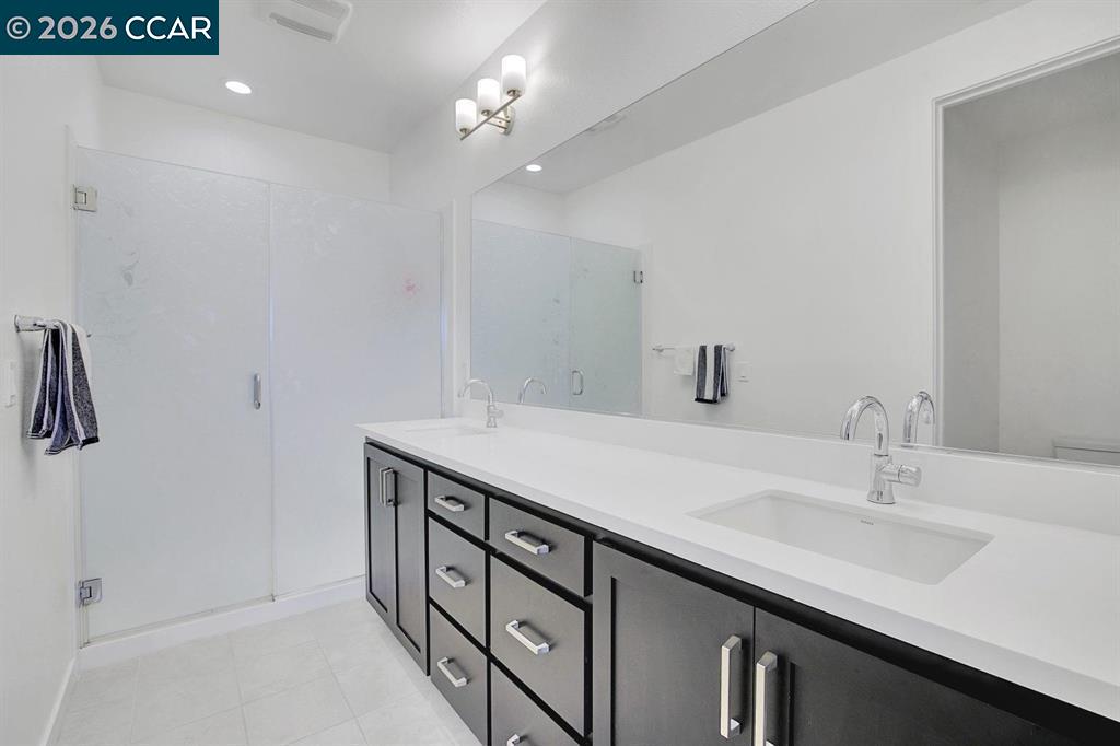 Detail Gallery Image 9 of 23 For 5436 Gracen Way, Dublin,  CA 94568 - 3 Beds | 2/1 Baths