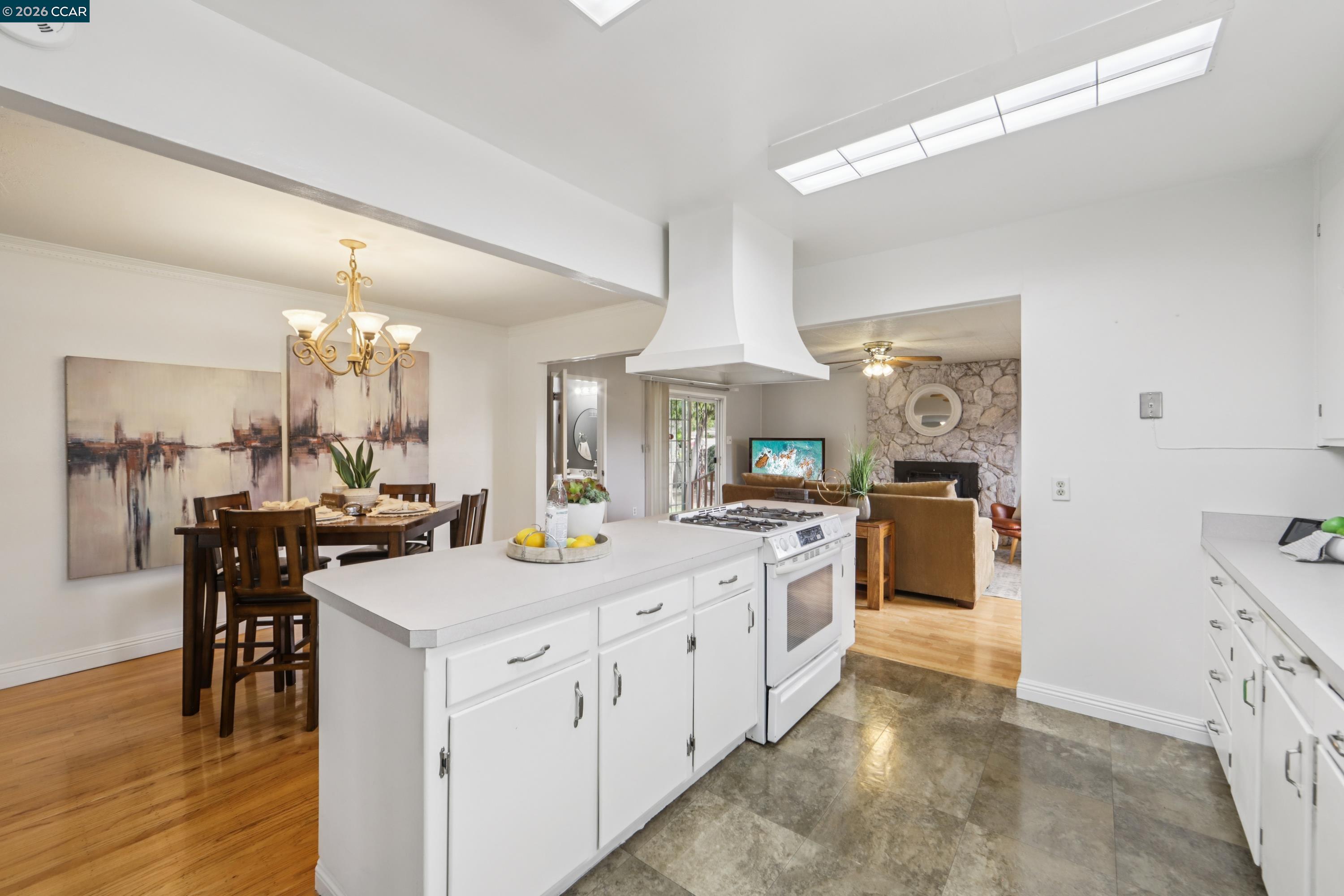 Detail Gallery Image 22 of 52 For 18 E Madill St, Antioch,  CA 94509 - 3 Beds | 1/1 Baths