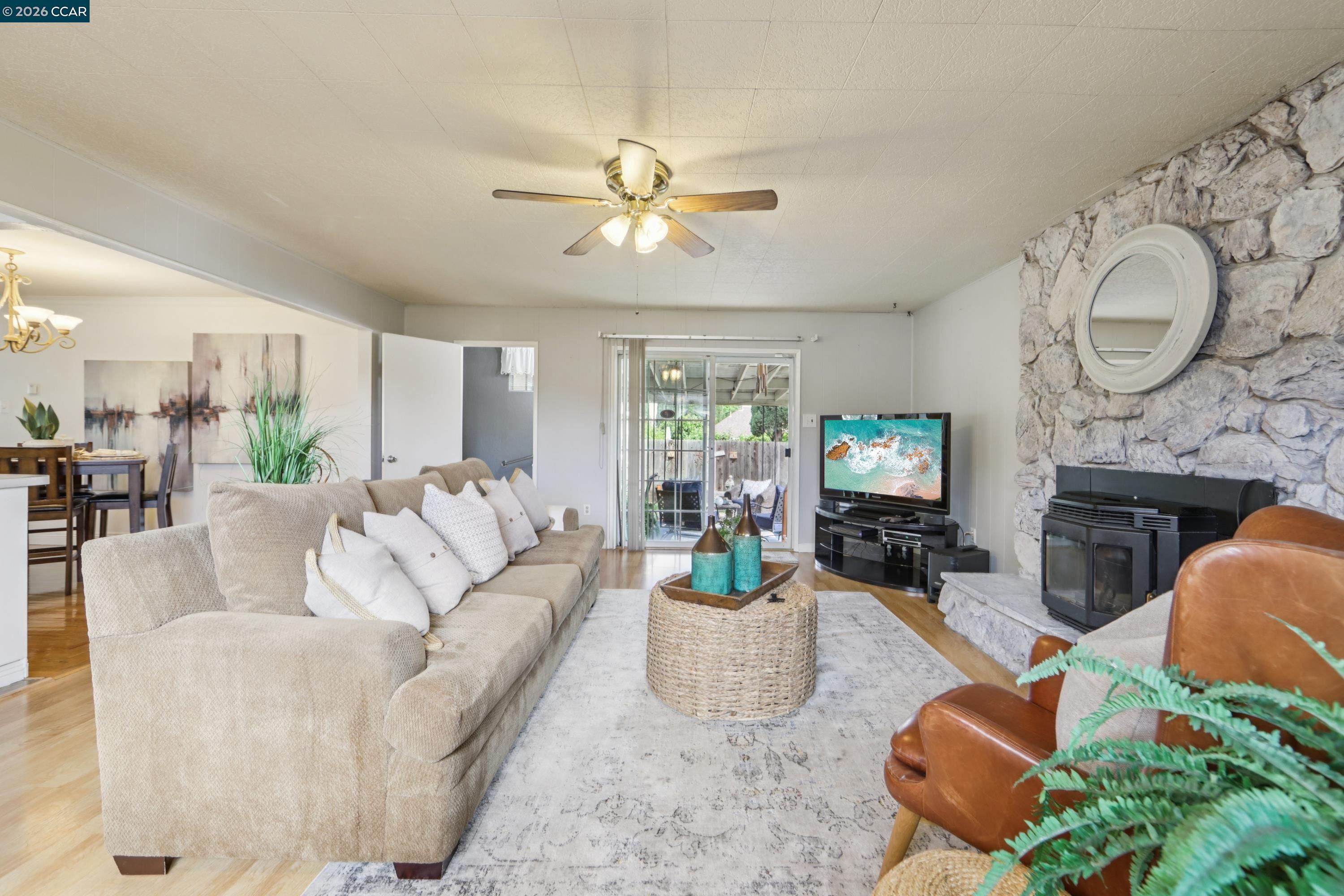 Detail Gallery Image 10 of 52 For 18 E Madill St, Antioch,  CA 94509 - 3 Beds | 1/1 Baths