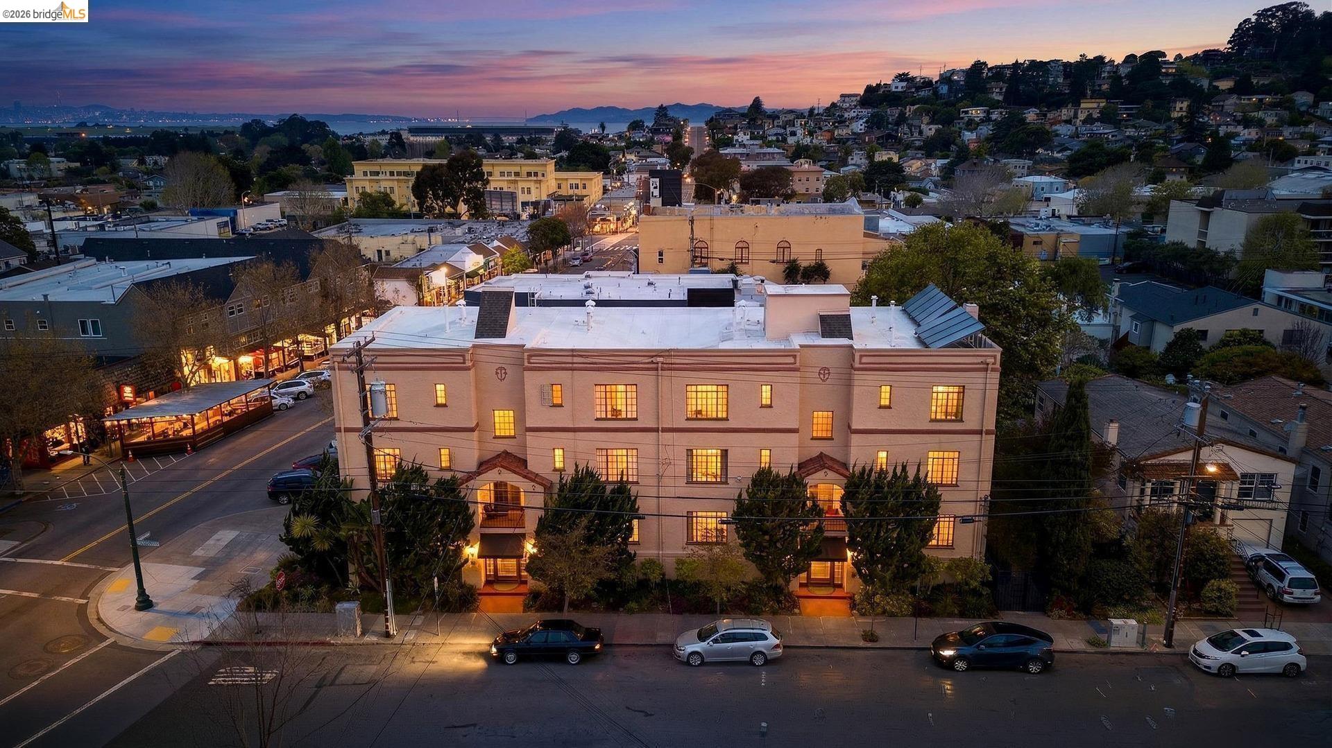 Photo #2: 41130227 Listing: Photo #2