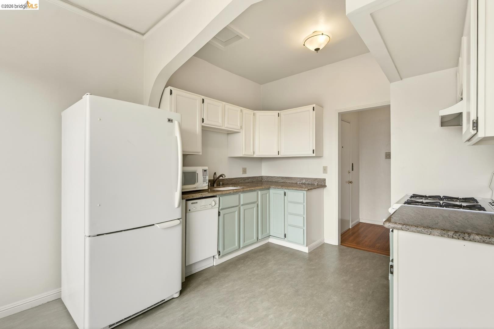 Photo #22: 41130227 Listing: Photo #22