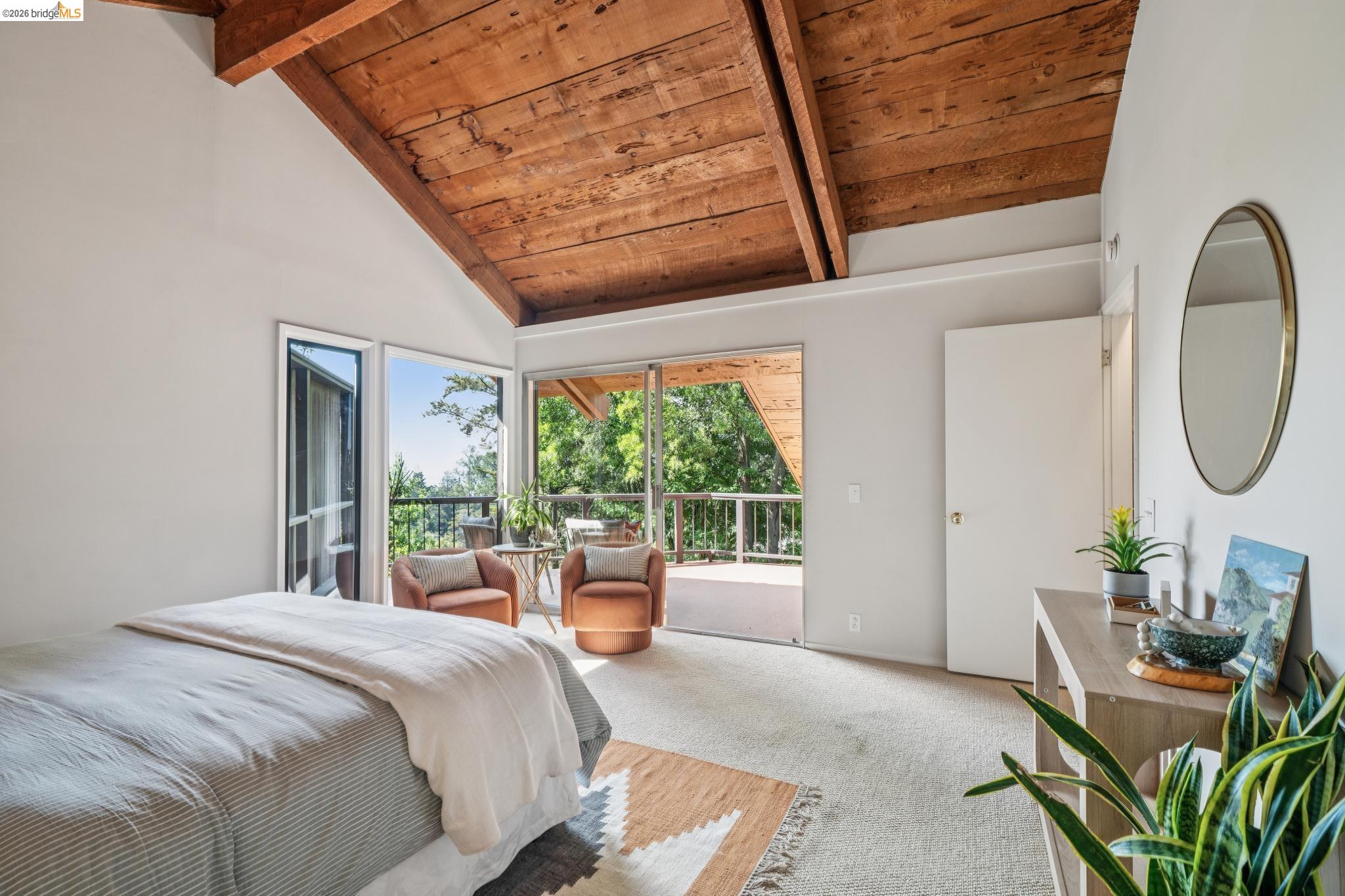 Detail Gallery Image 27 of 59 For 2835 Morley Dr., Oakland,  CA 94611 - 5 Beds | 3 Baths