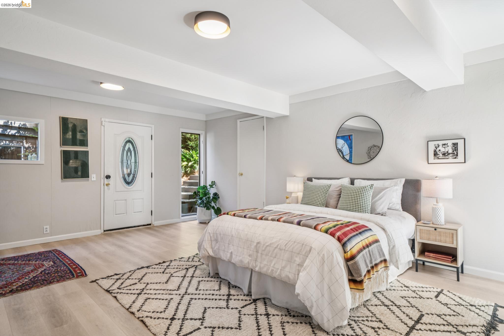 Detail Gallery Image 36 of 59 For 2835 Morley Dr., Oakland,  CA 94611 - 5 Beds | 3 Baths