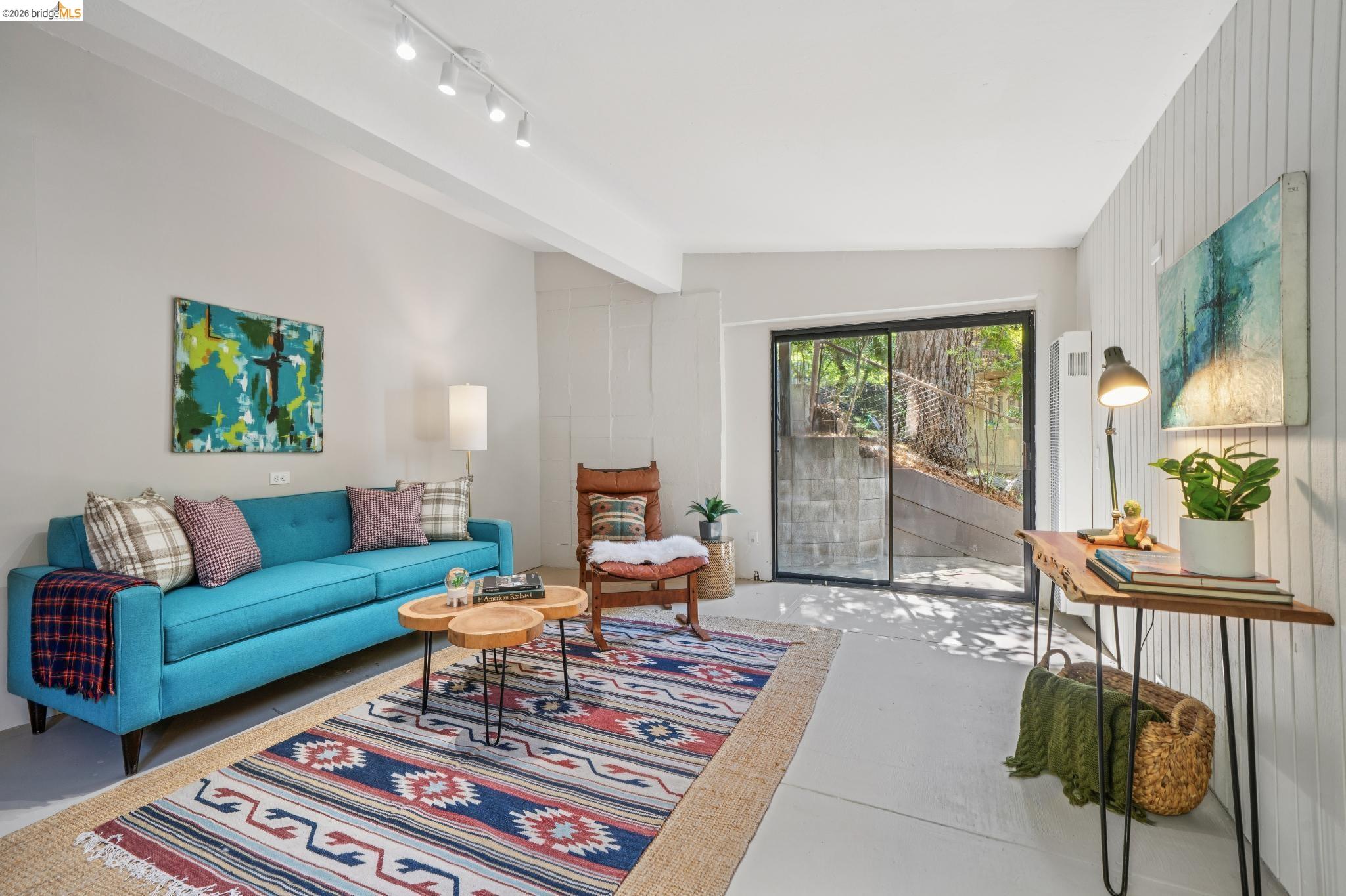 Detail Gallery Image 43 of 59 For 2835 Morley Dr., Oakland,  CA 94611 - 5 Beds | 3 Baths