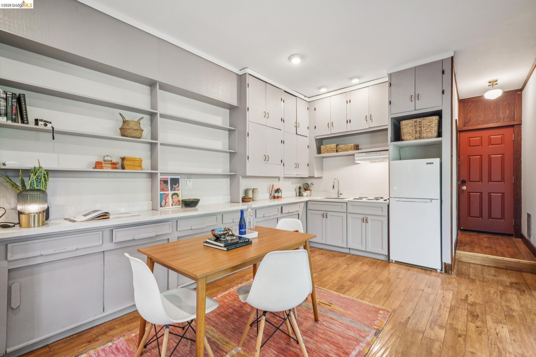 Detail Gallery Image 48 of 59 For 2835 Morley Dr., Oakland,  CA 94611 - 5 Beds | 3 Baths