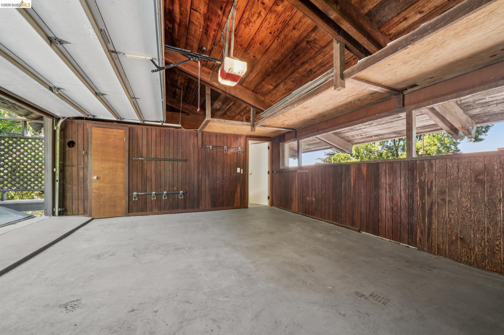 Detail Gallery Image 58 of 59 For 2835 Morley Dr., Oakland,  CA 94611 - 5 Beds | 3 Baths