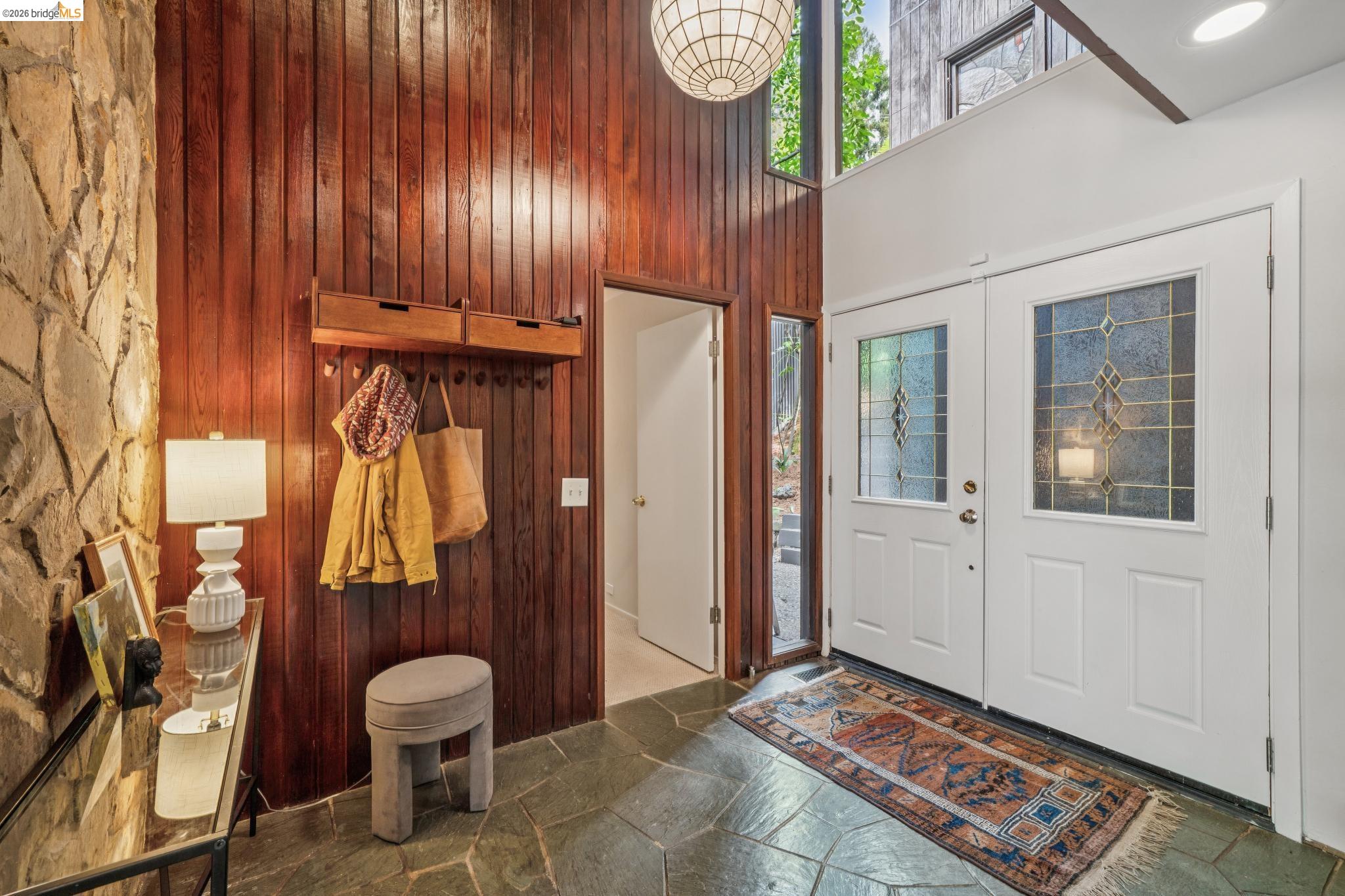 Detail Gallery Image 7 of 59 For 2835 Morley Dr., Oakland,  CA 94611 - 5 Beds | 3 Baths