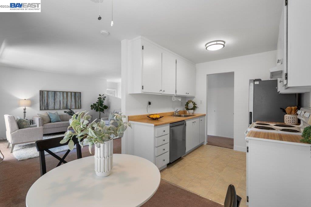 Photo #8: 41130249 Listing: Photo #8