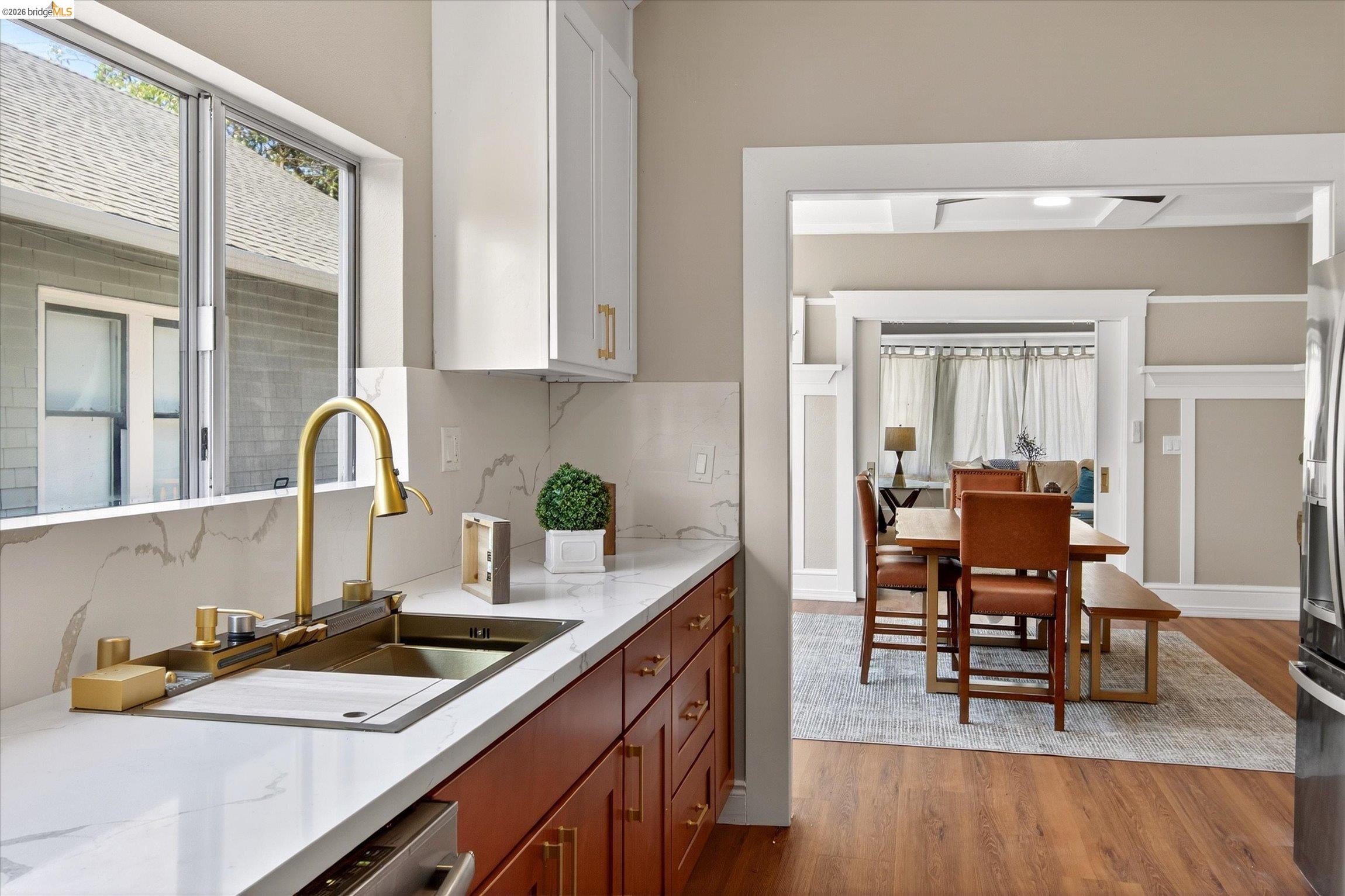 Detail Gallery Image 12 of 26 For 1538 Ashby Ave, Berkeley,  CA 94703 - 3 Beds | 2 Baths