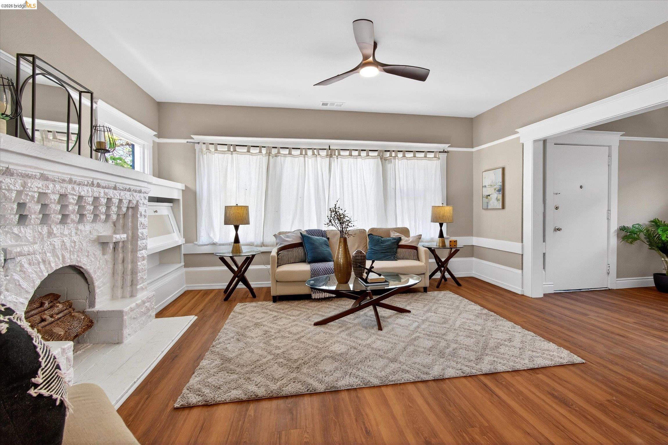 Detail Gallery Image 8 of 26 For 1538 Ashby Ave, Berkeley,  CA 94703 - 3 Beds | 2 Baths