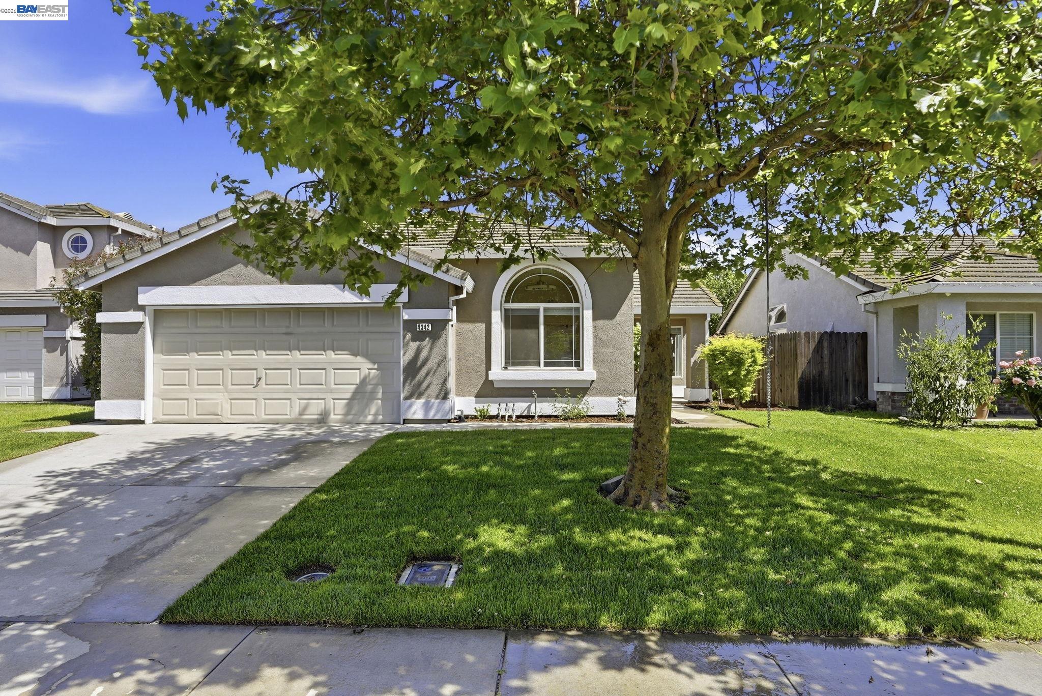 Detail Gallery Image 2 of 38 For 4342 Sardina Ct, Stockton,  CA 95206 - 3 Beds | 2 Baths