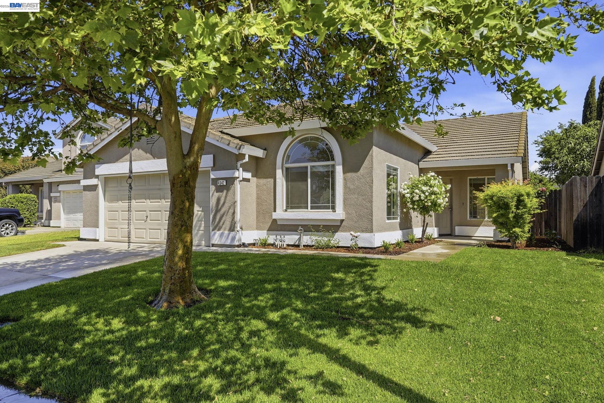 Detail Gallery Image 4 of 38 For 4342 Sardina Ct, Stockton,  CA 95206 - 3 Beds | 2 Baths