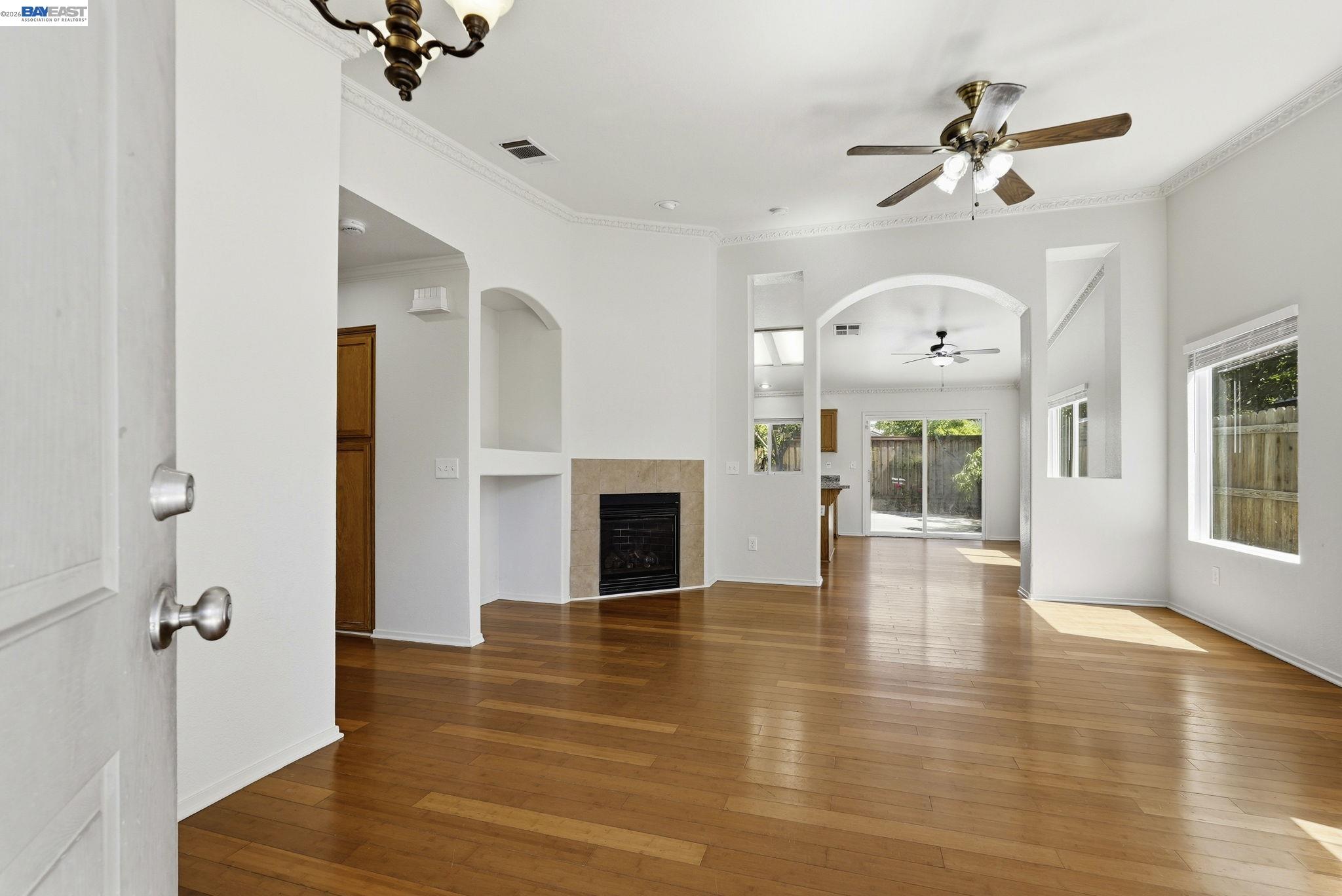 Detail Gallery Image 7 of 38 For 4342 Sardina Ct, Stockton,  CA 95206 - 3 Beds | 2 Baths